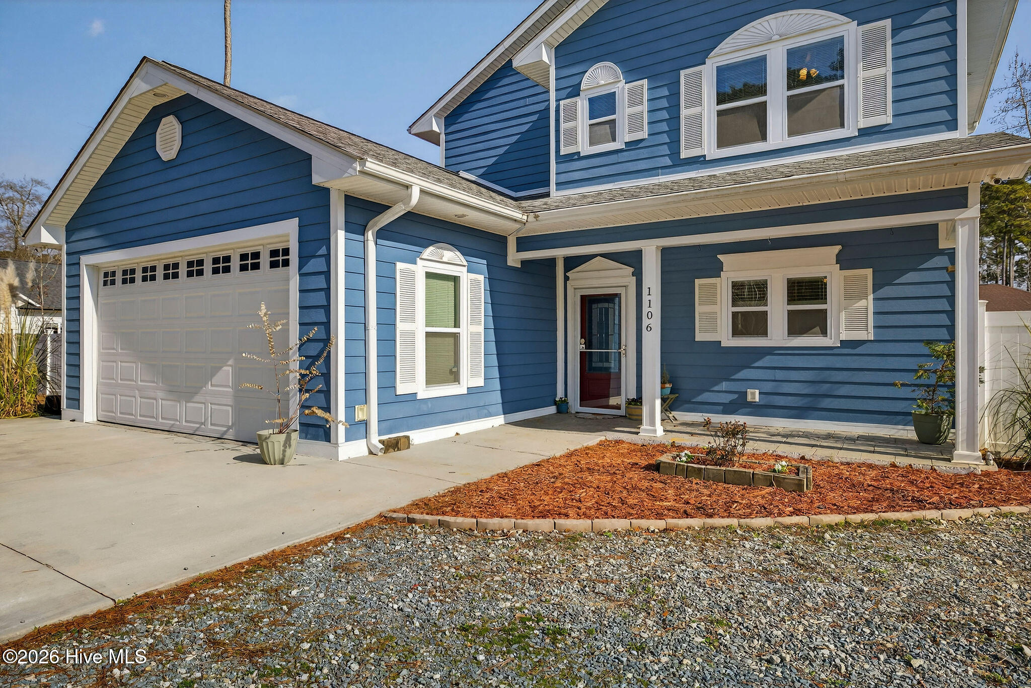 100548993 | Photo 11