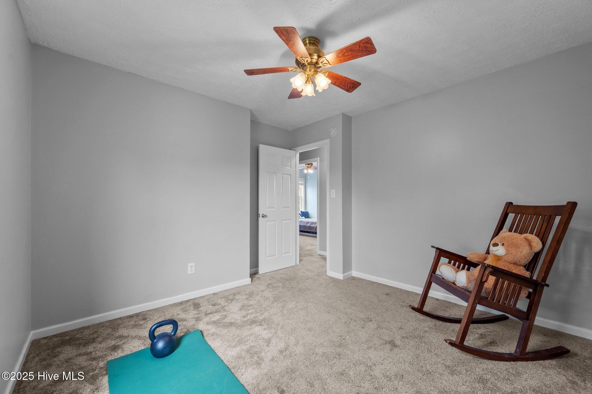 100548060 | Photo 28