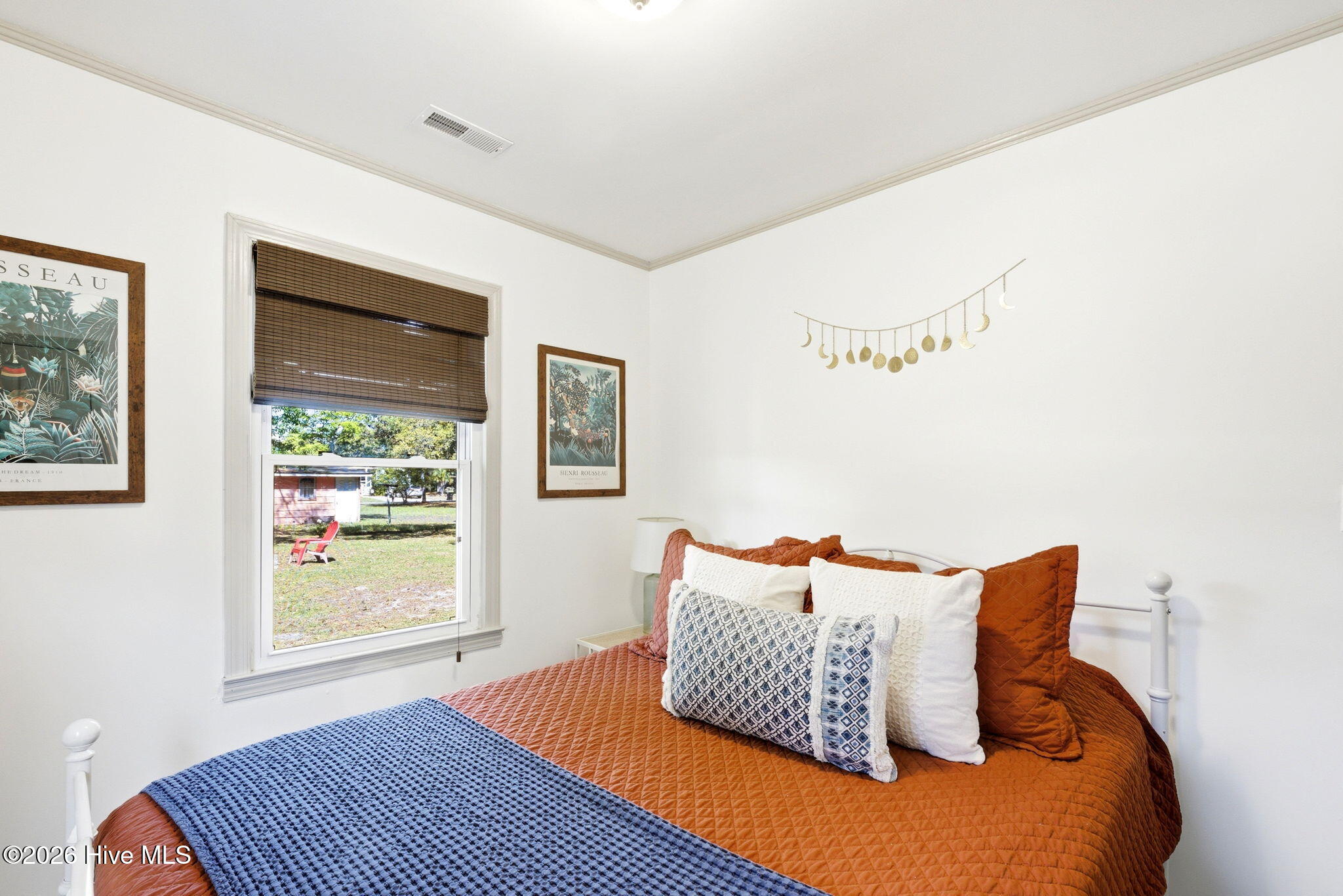 100569703 | Photo 19