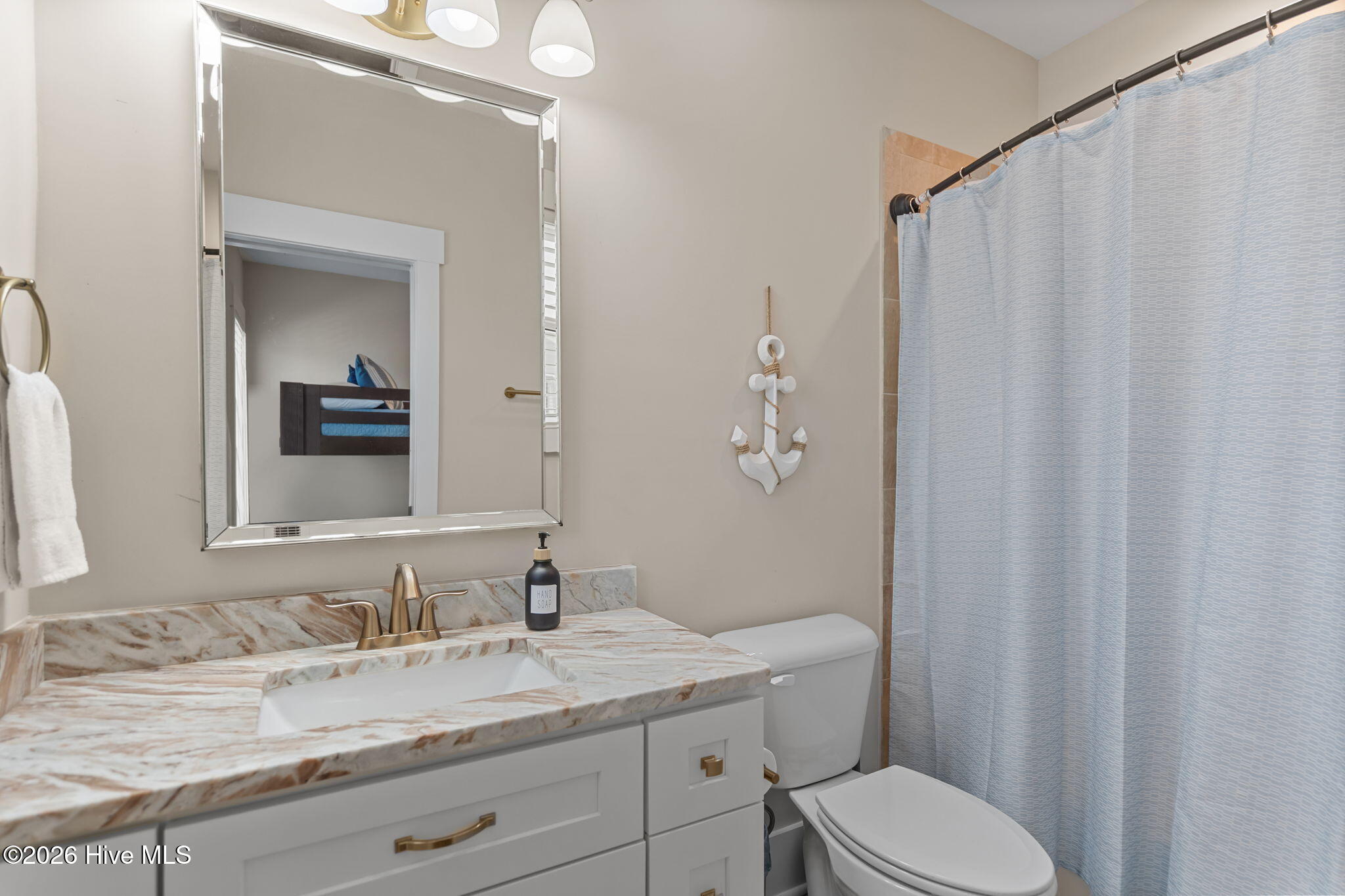 100558521 | Photo 18