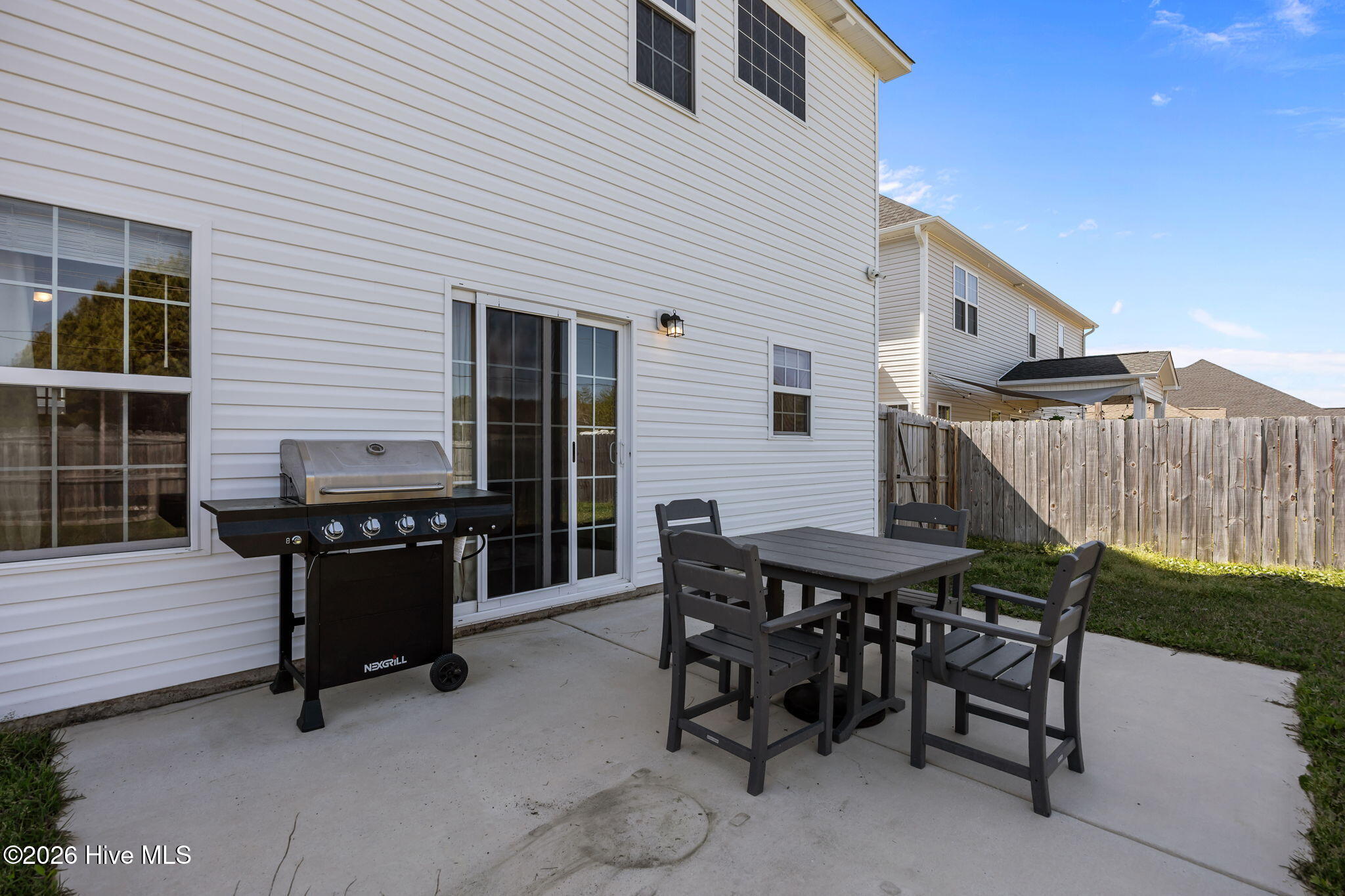 100564865 | Photo 37