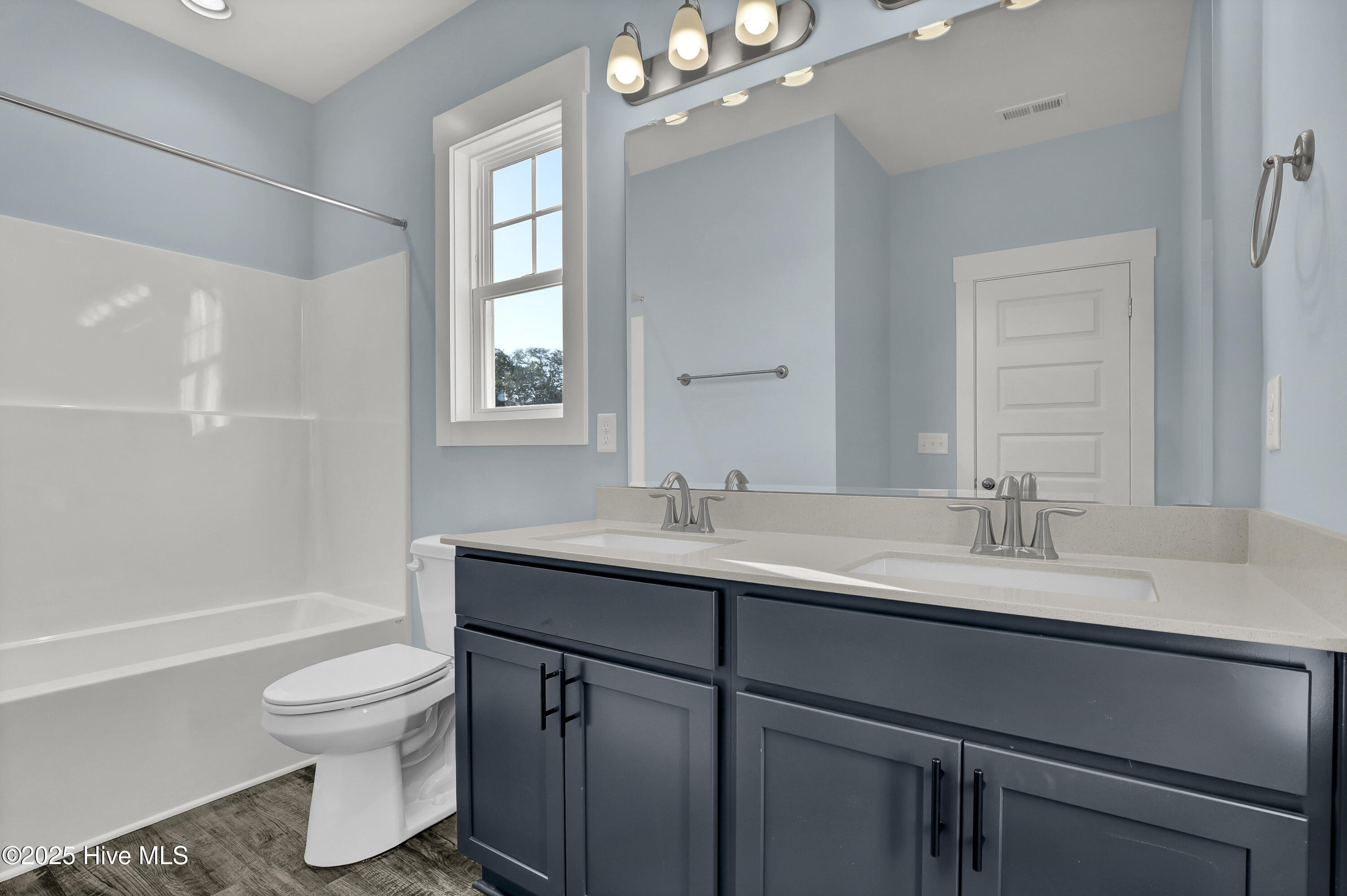 100504002 | Photo 12