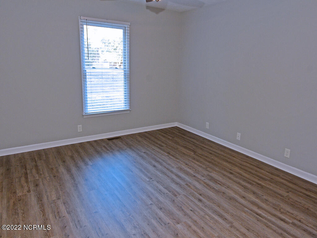 100535873 | Photo 20