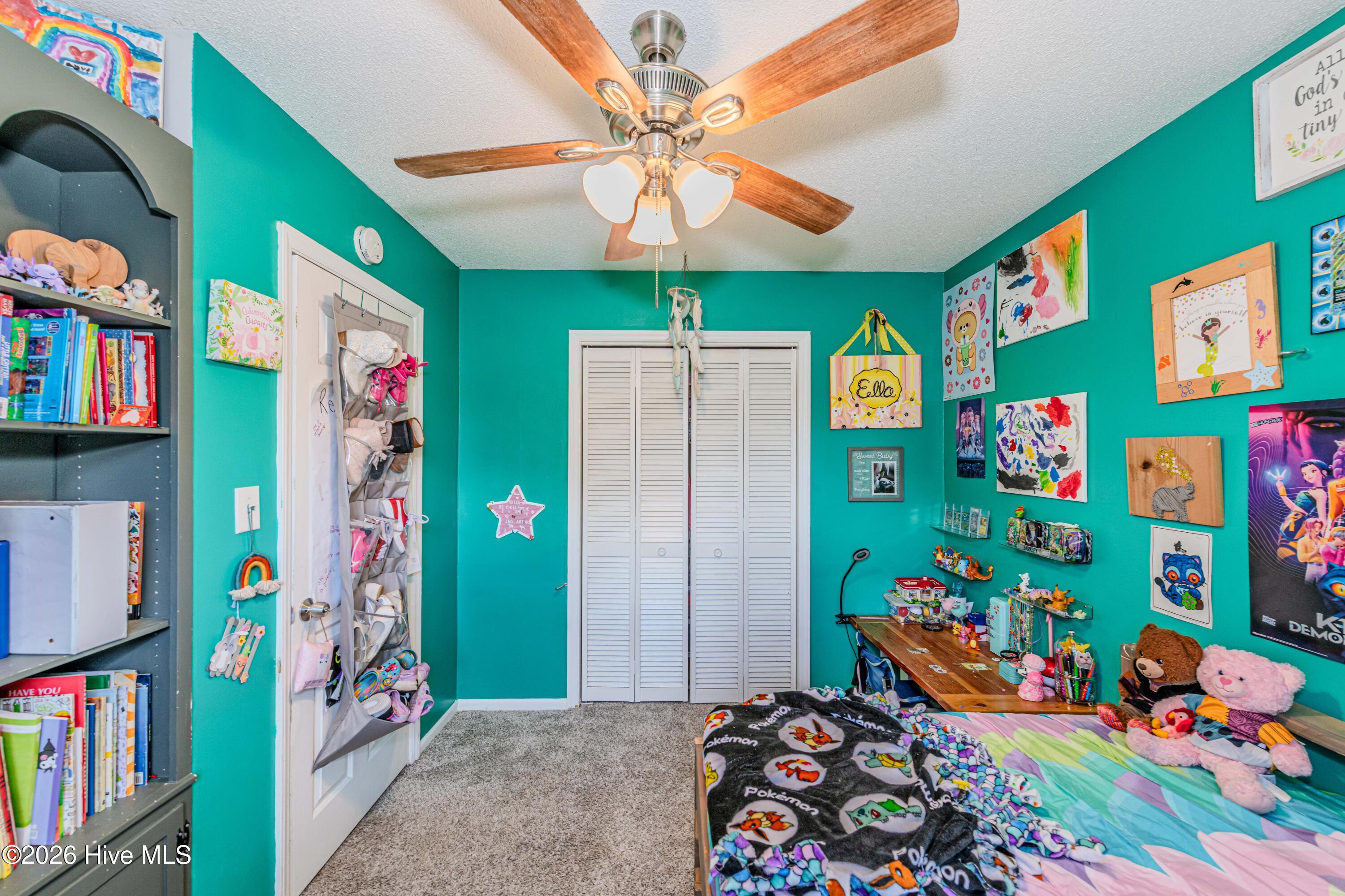 100569074 | Photo 50