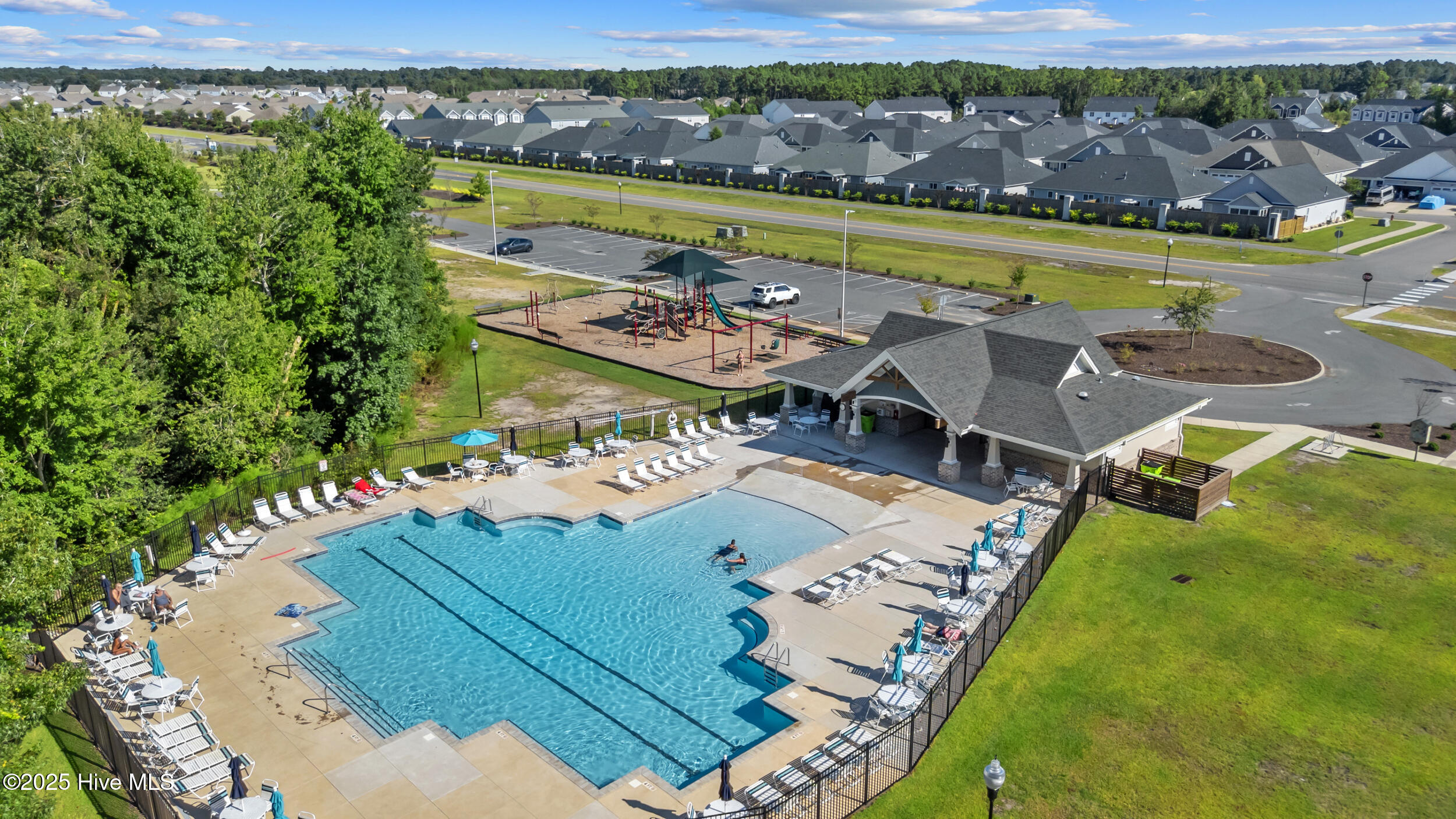 100529036 | Photo 30