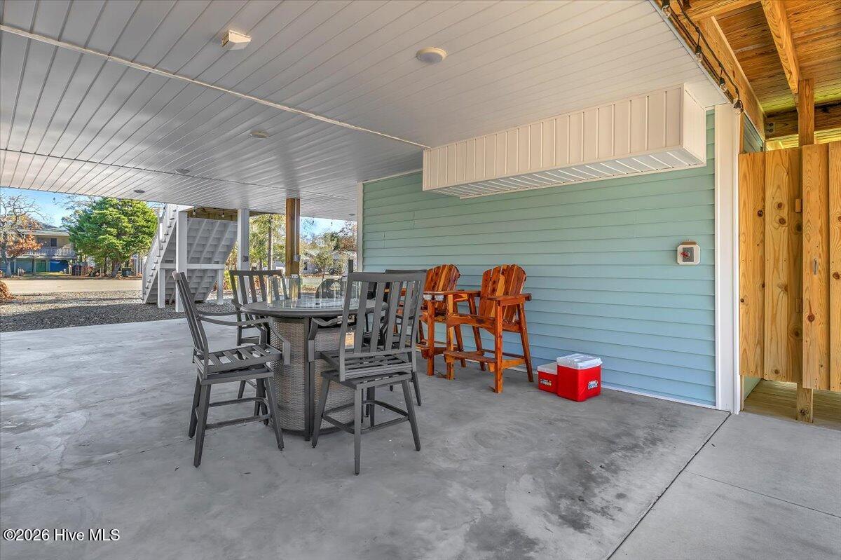 100550591 | Photo 56