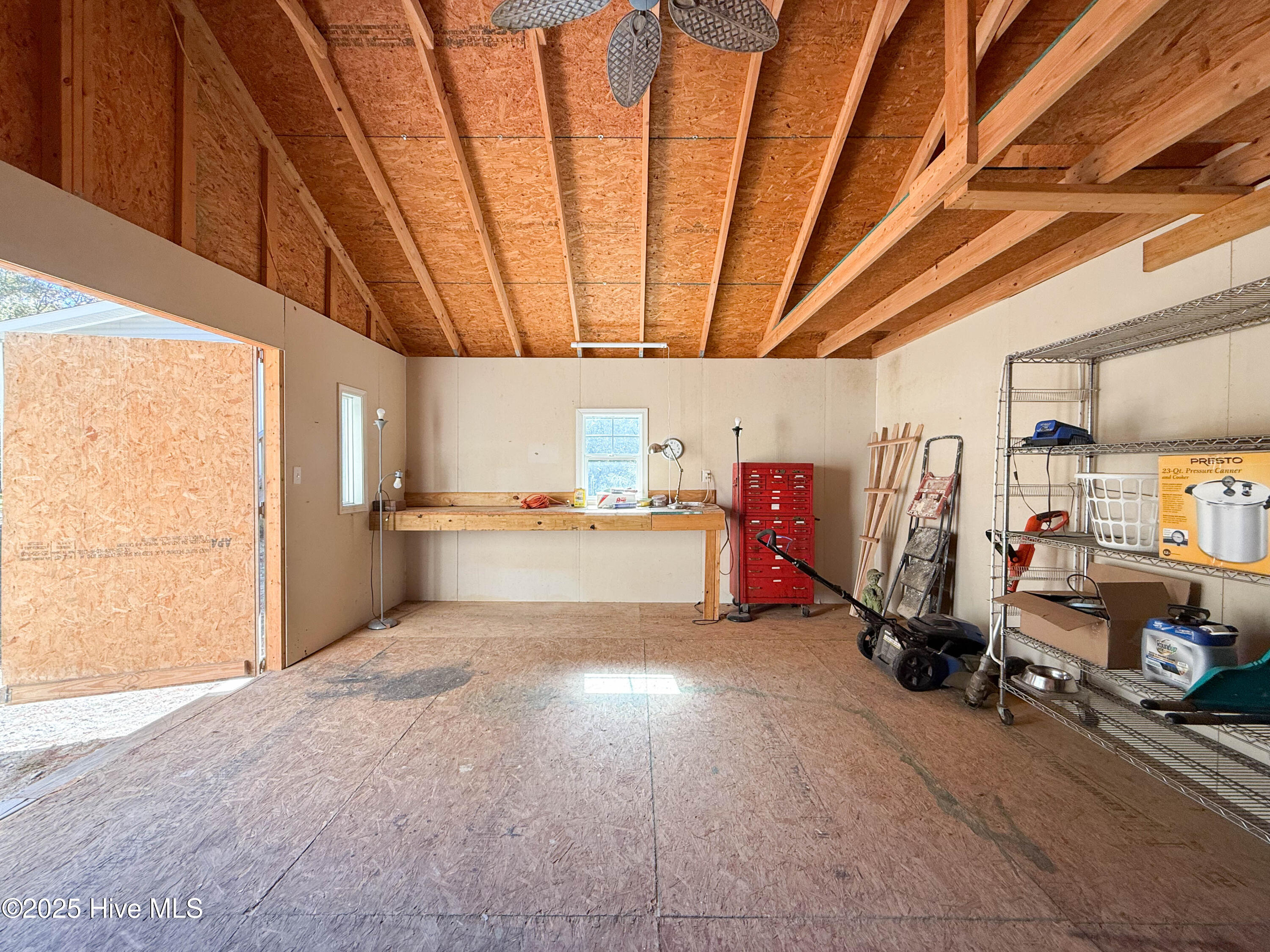 100540094 | Photo 68