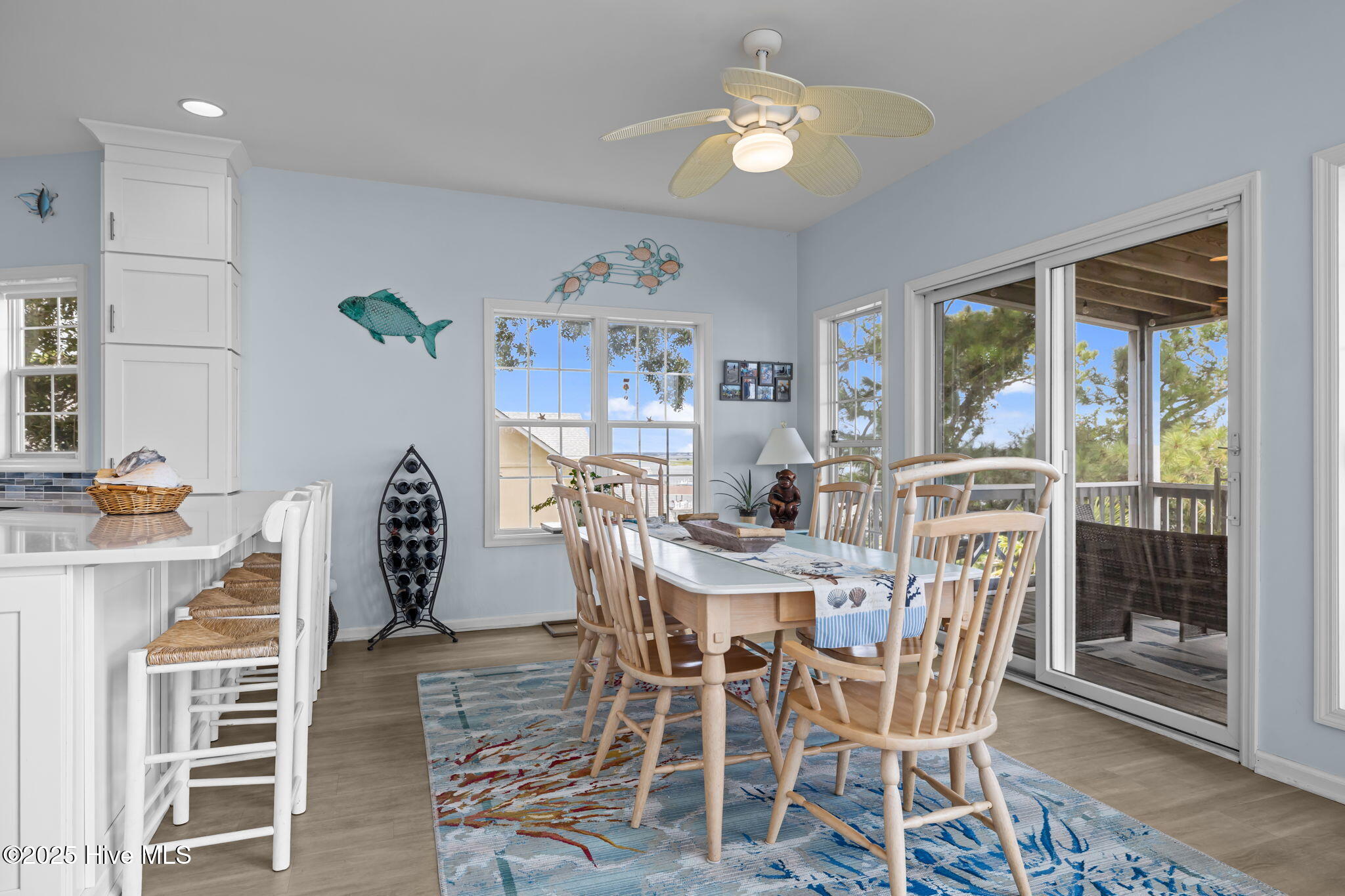 100526742 | Photo 20