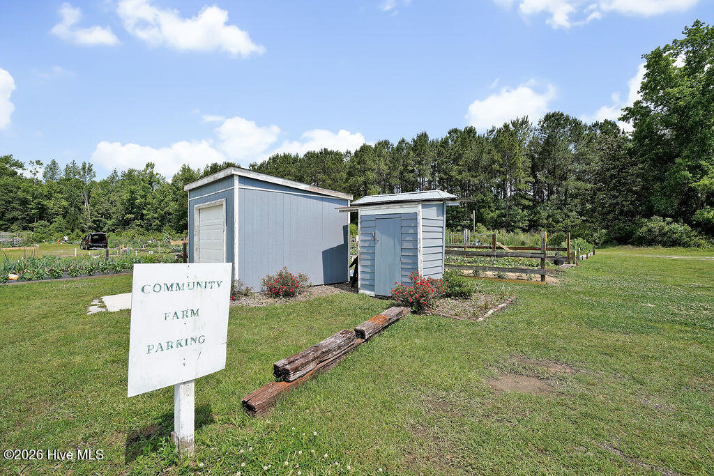 100549849 | Photo 86