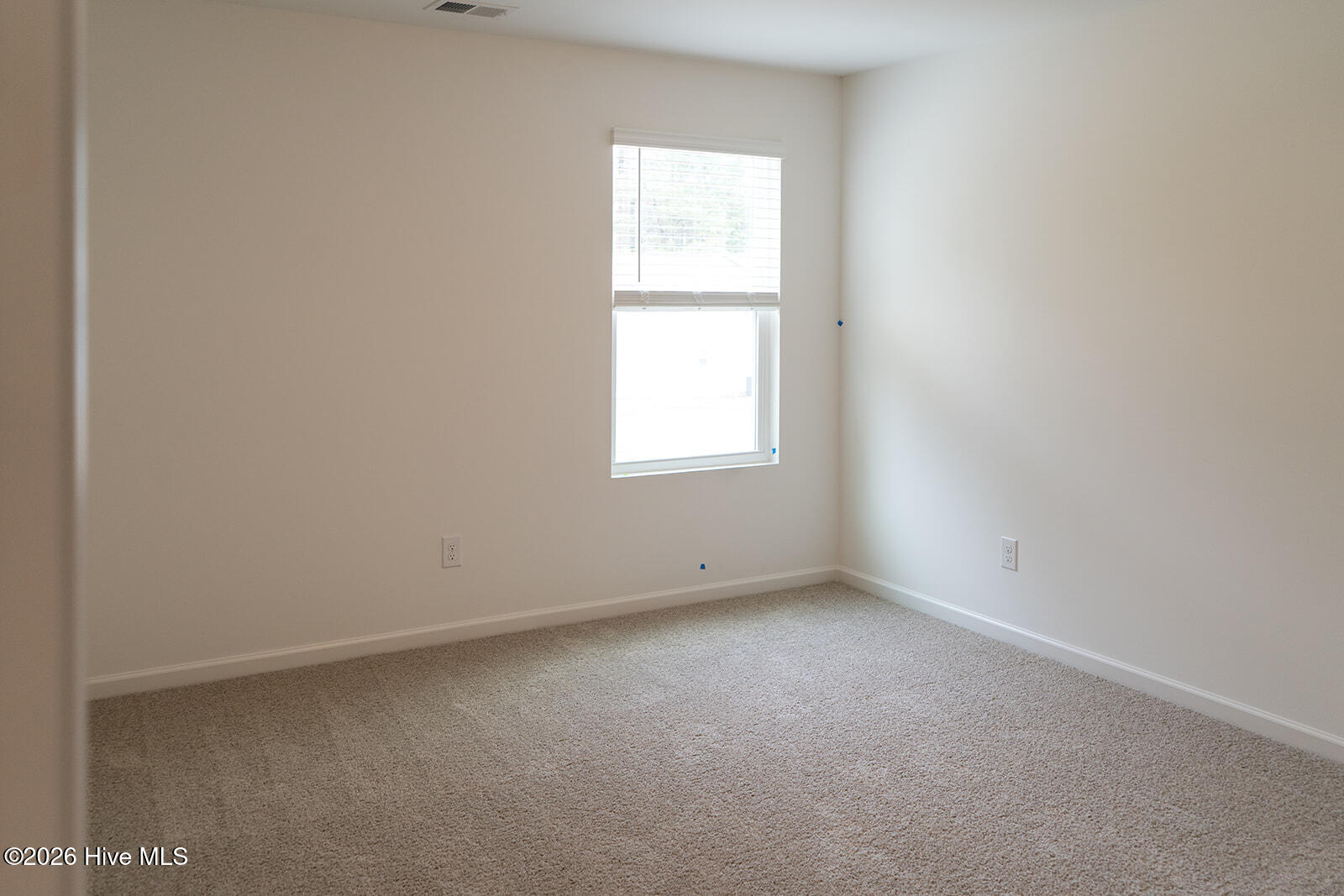 100547743 | Photo 26