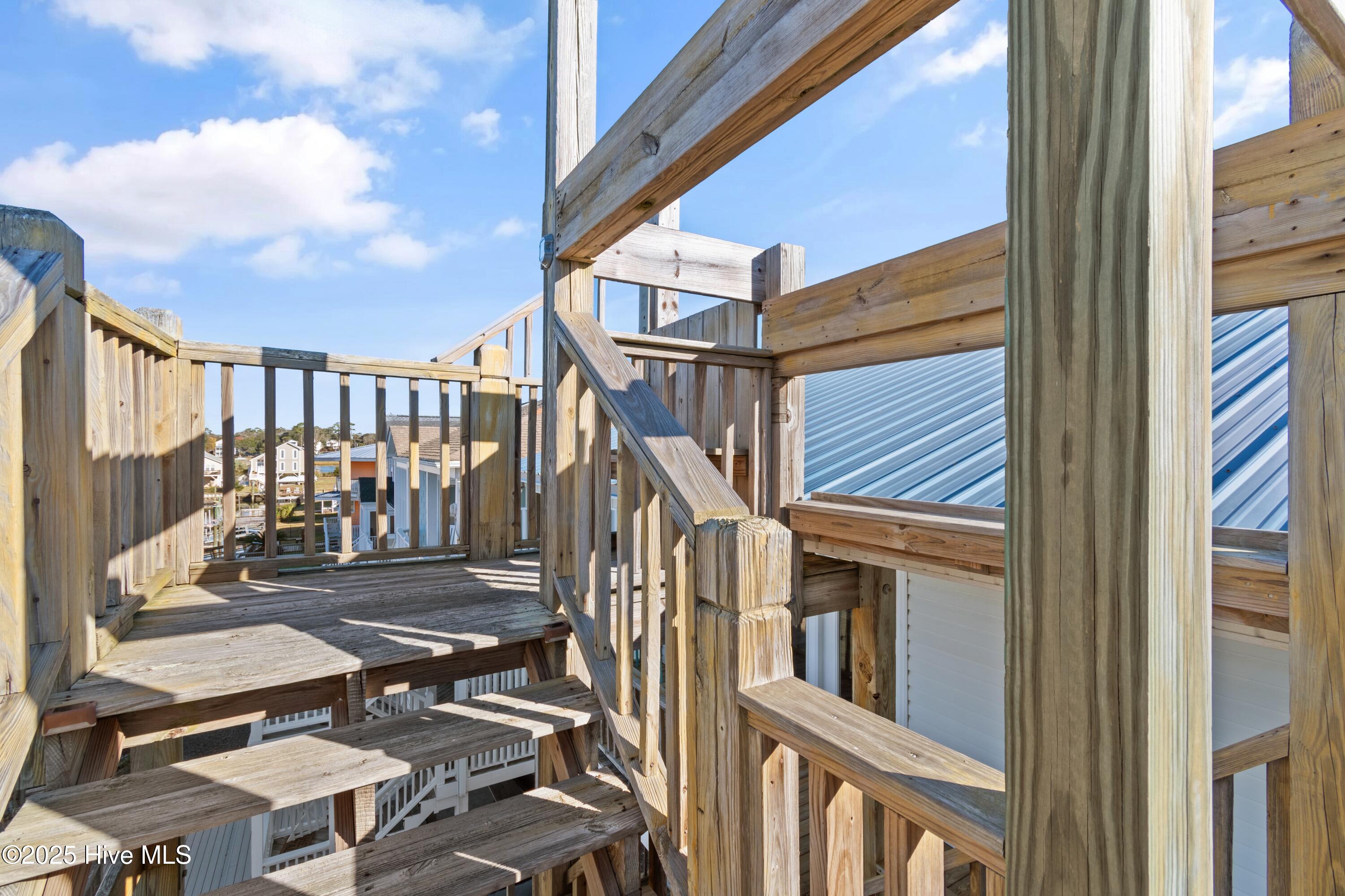 100542122 | Photo 53