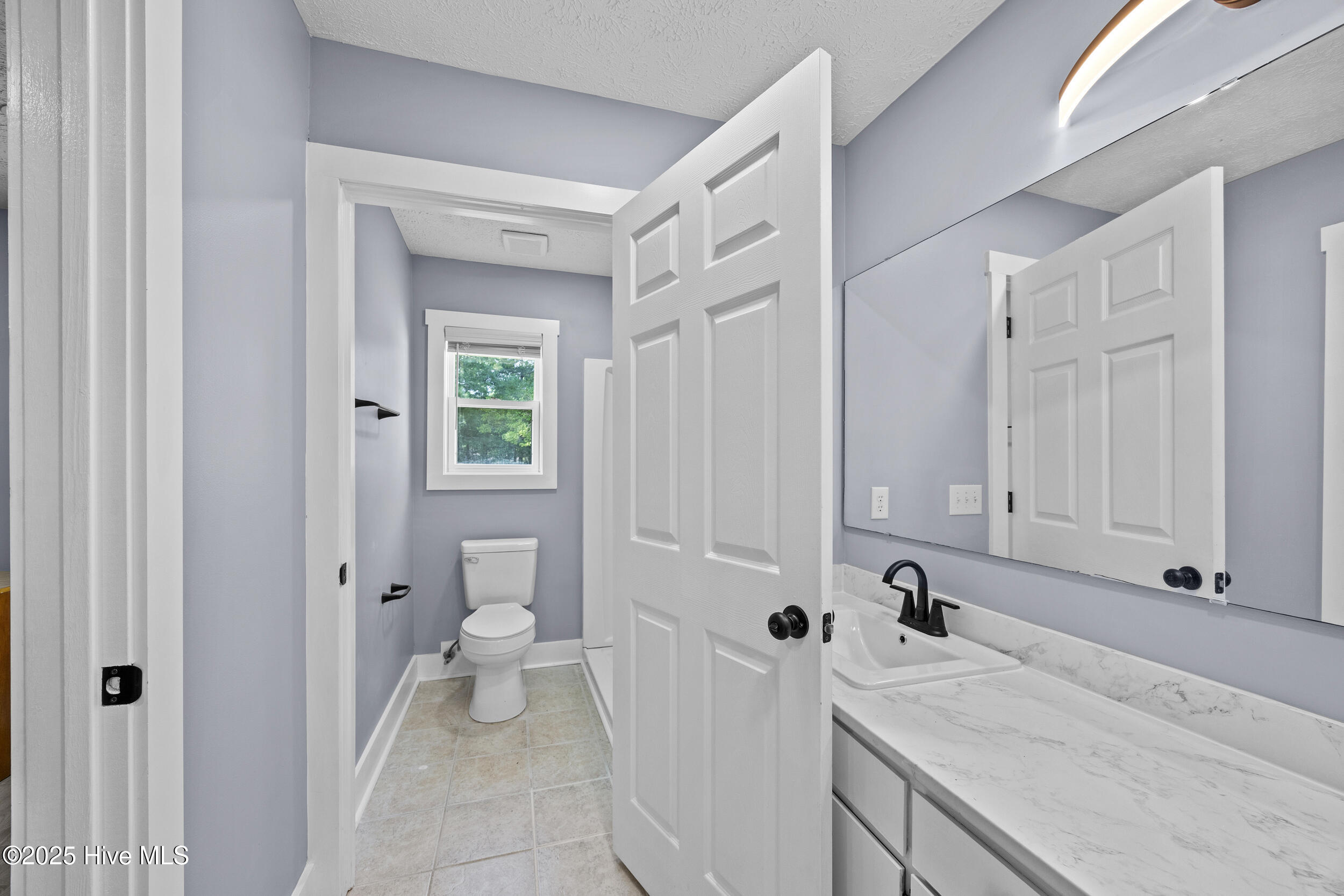 100521133 | Photo 40