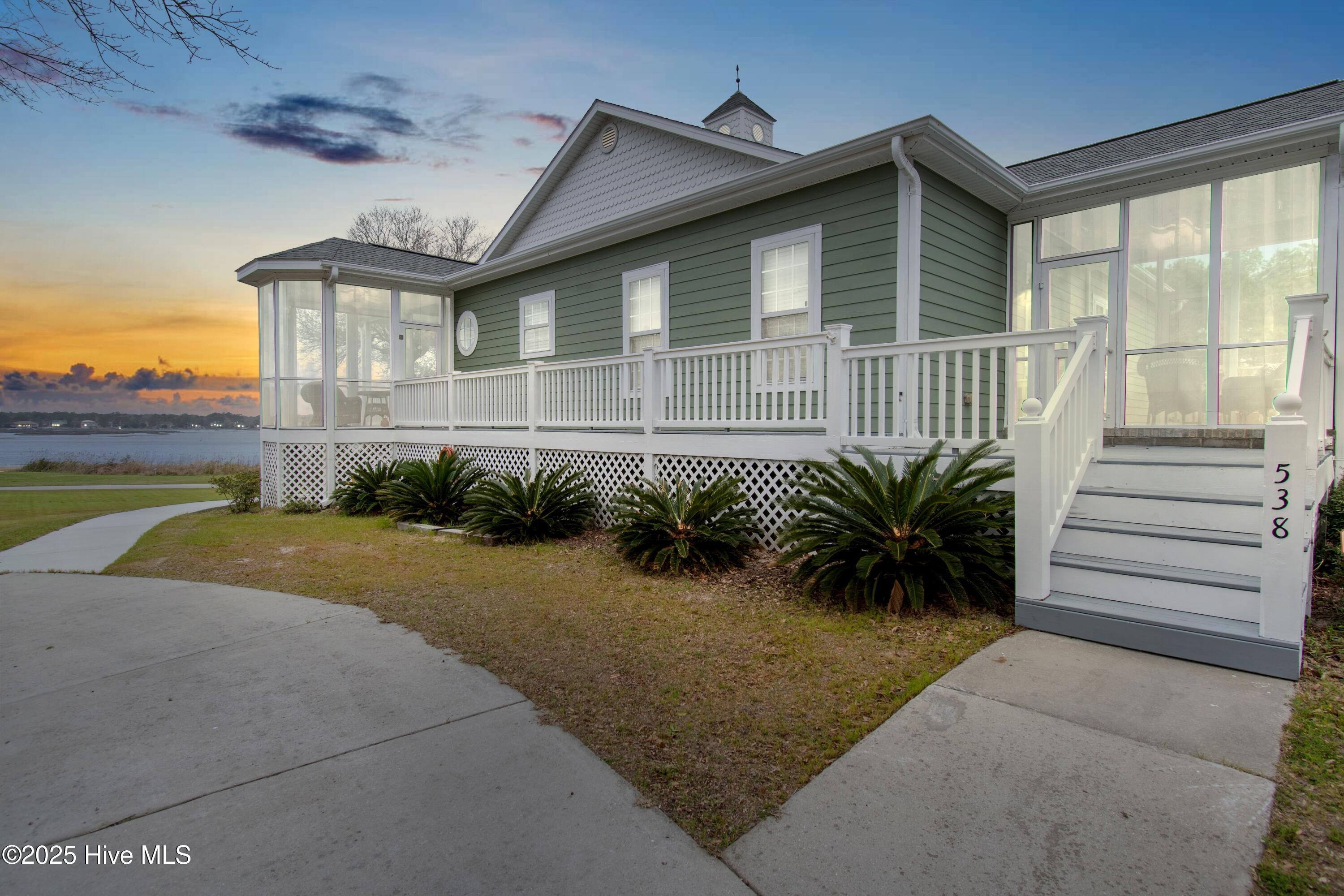 538 Harbor Drive SE, Bolivia, NC 28422 – photo 4: 538Harbor DrSE - 5