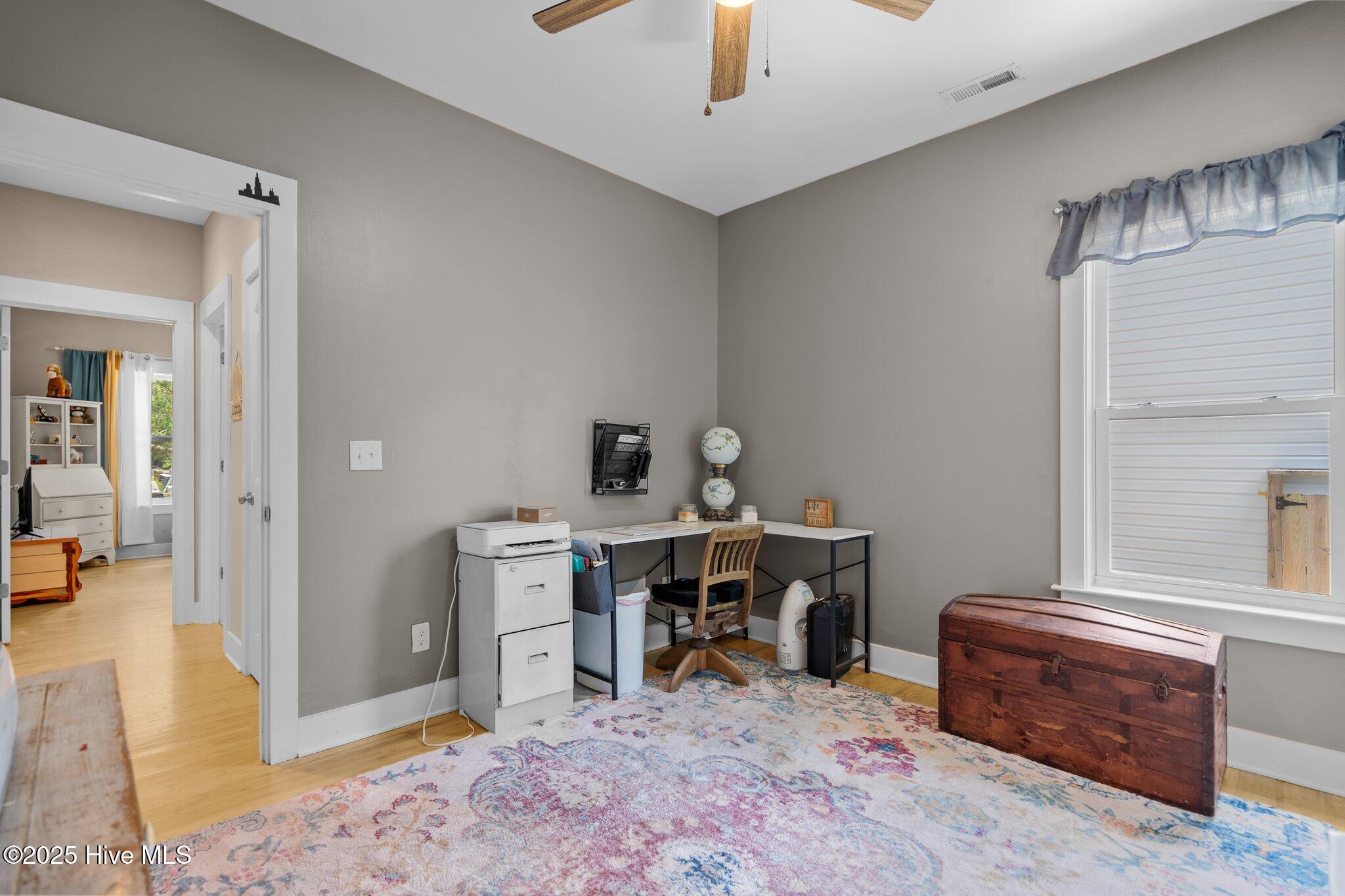 100516746 | Photo 27