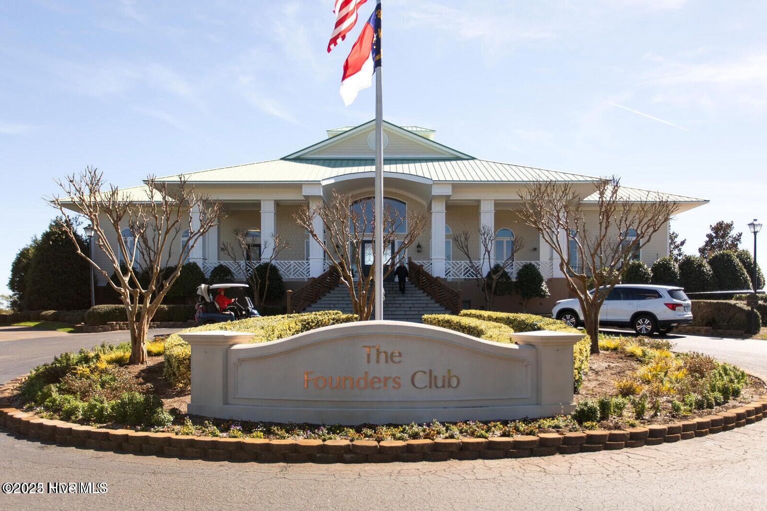 100561885 | Photo 108