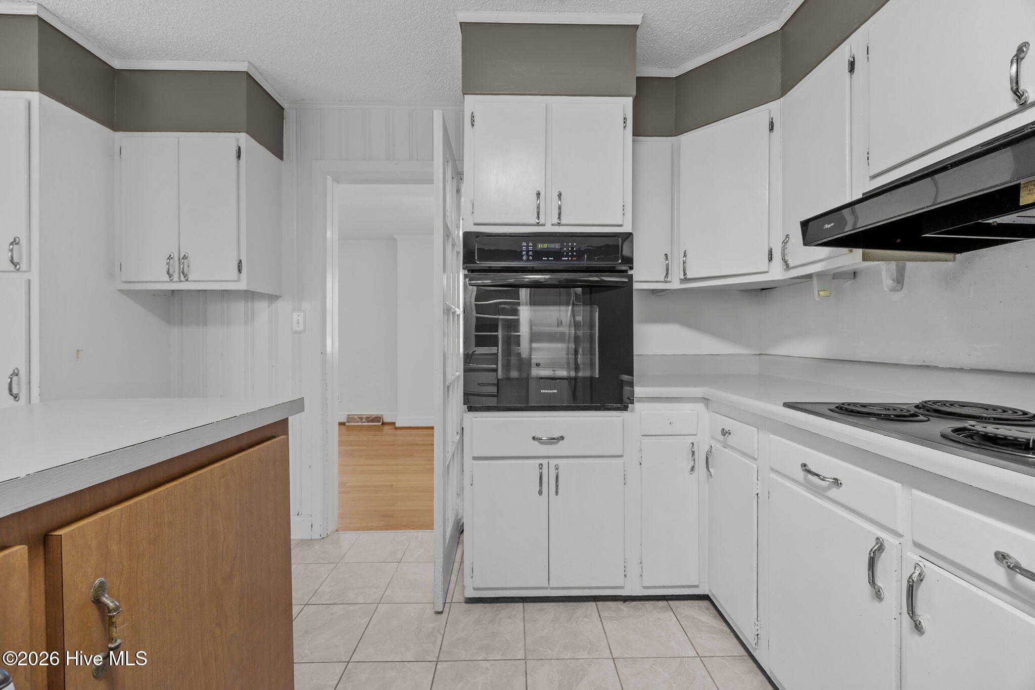 100547084 | Photo 35