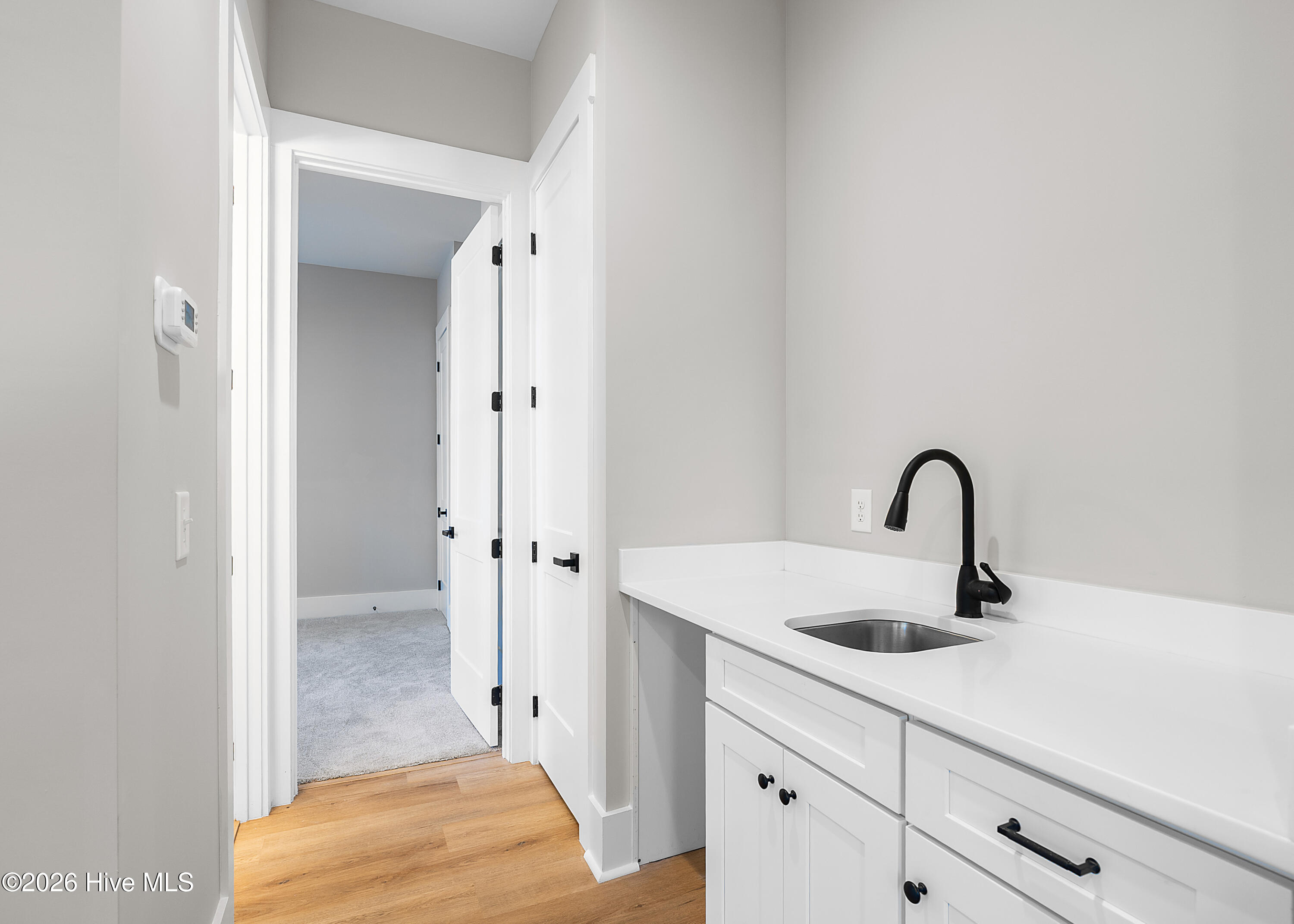 100566286 | Photo 33