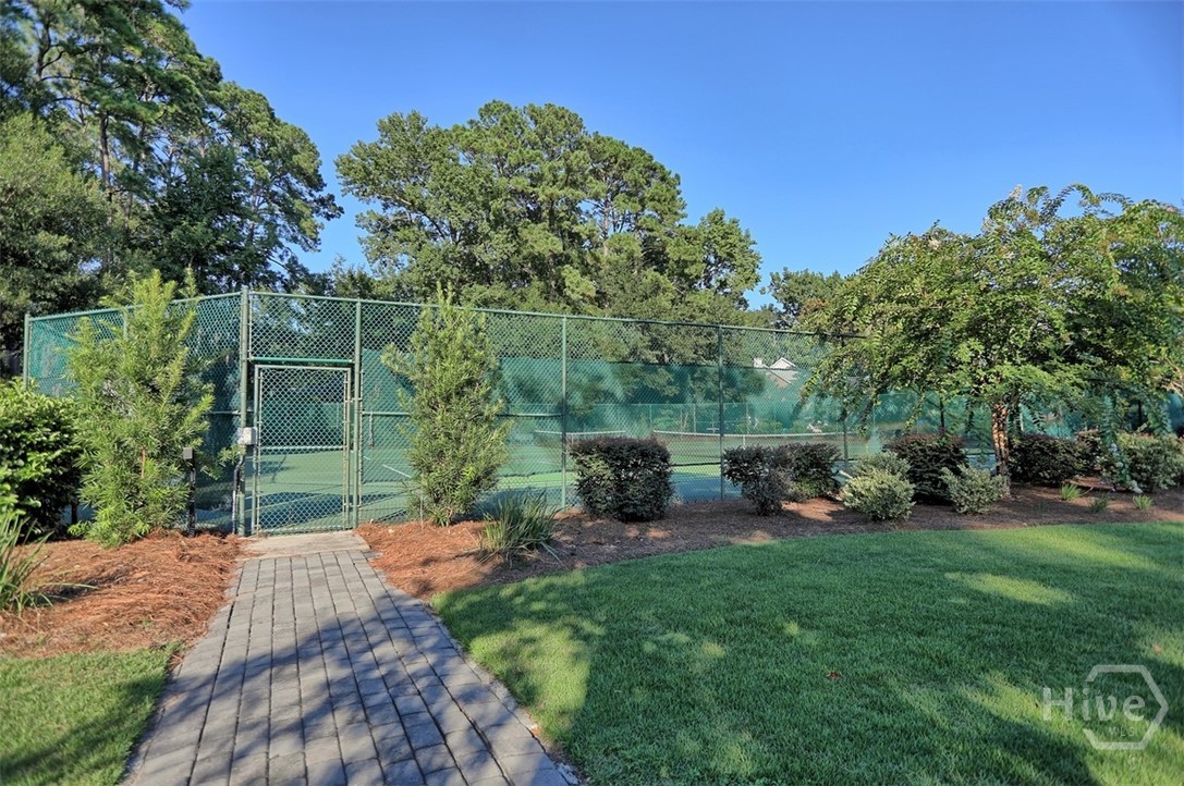 Tennis/Pickelball courts