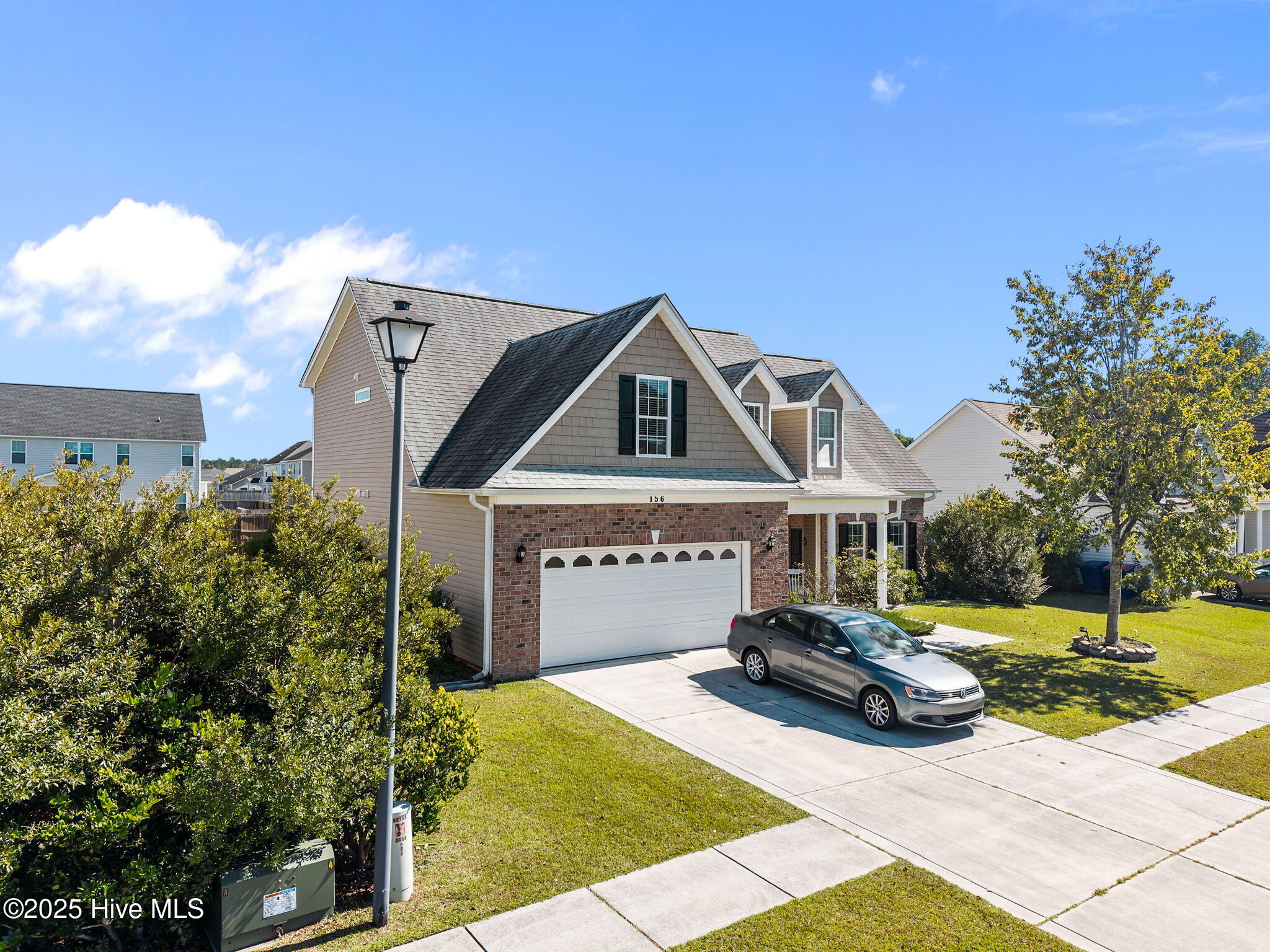 100532317 | Photo 39