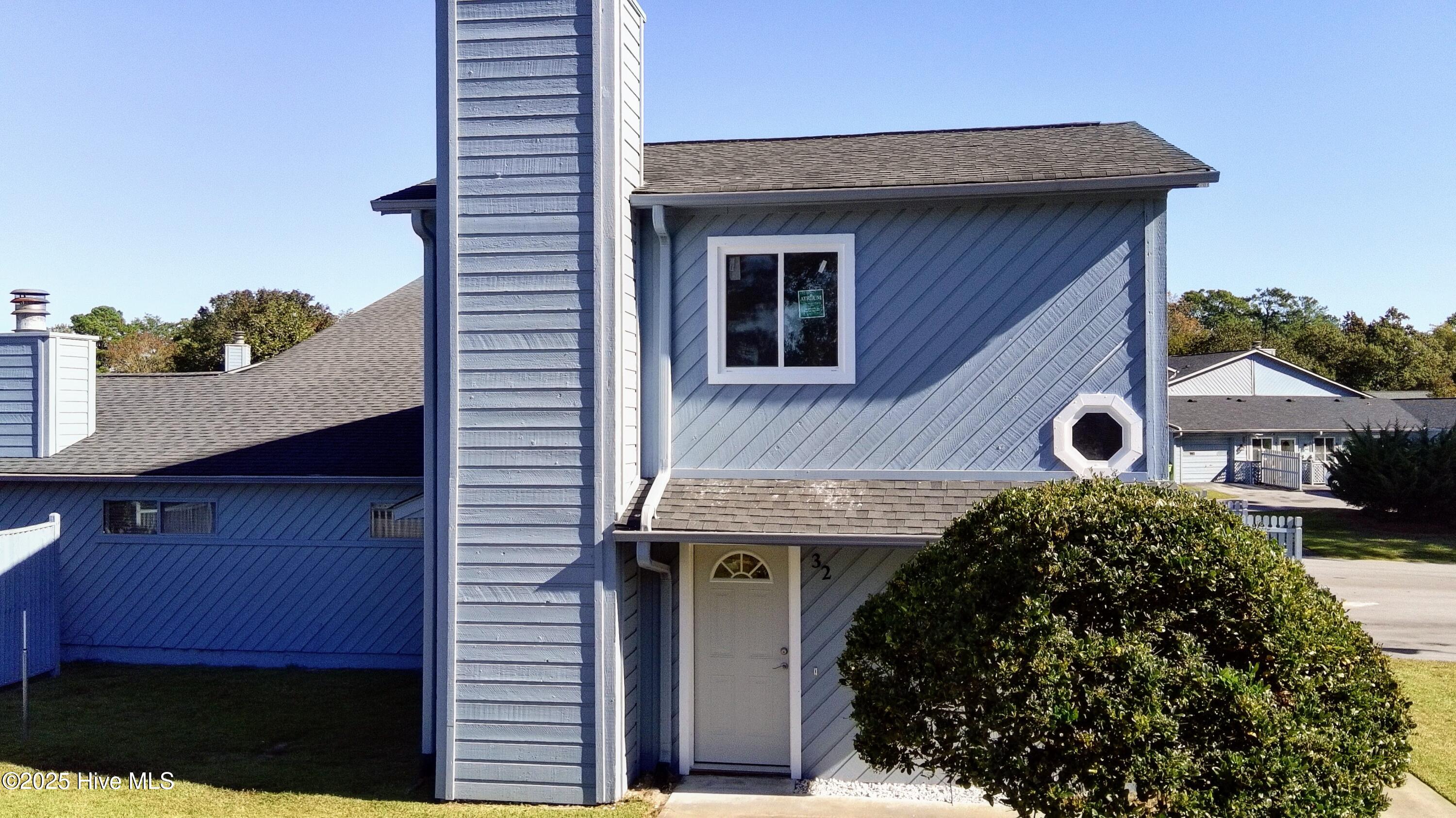 Homes for sale in New Bern, NC | 32 Harbour Walk, New Bern, NC 28562 | MLS# 100537285