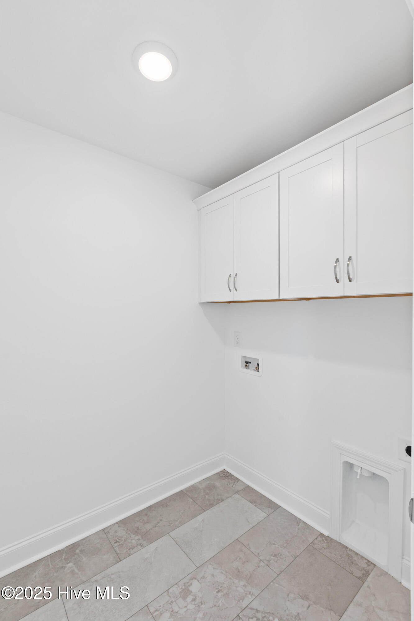 100499028 | Photo 30