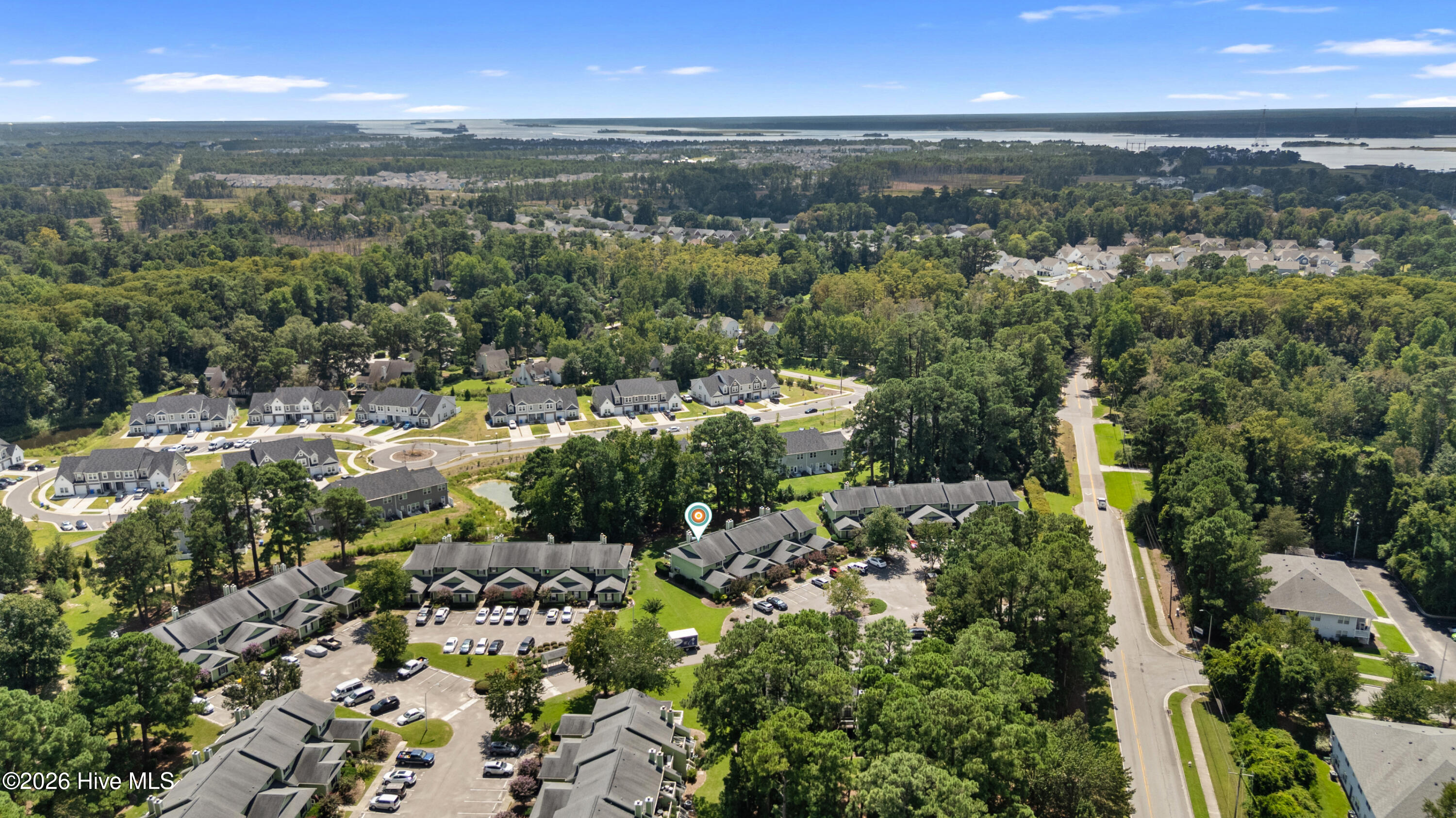 100563182 | Photo 31