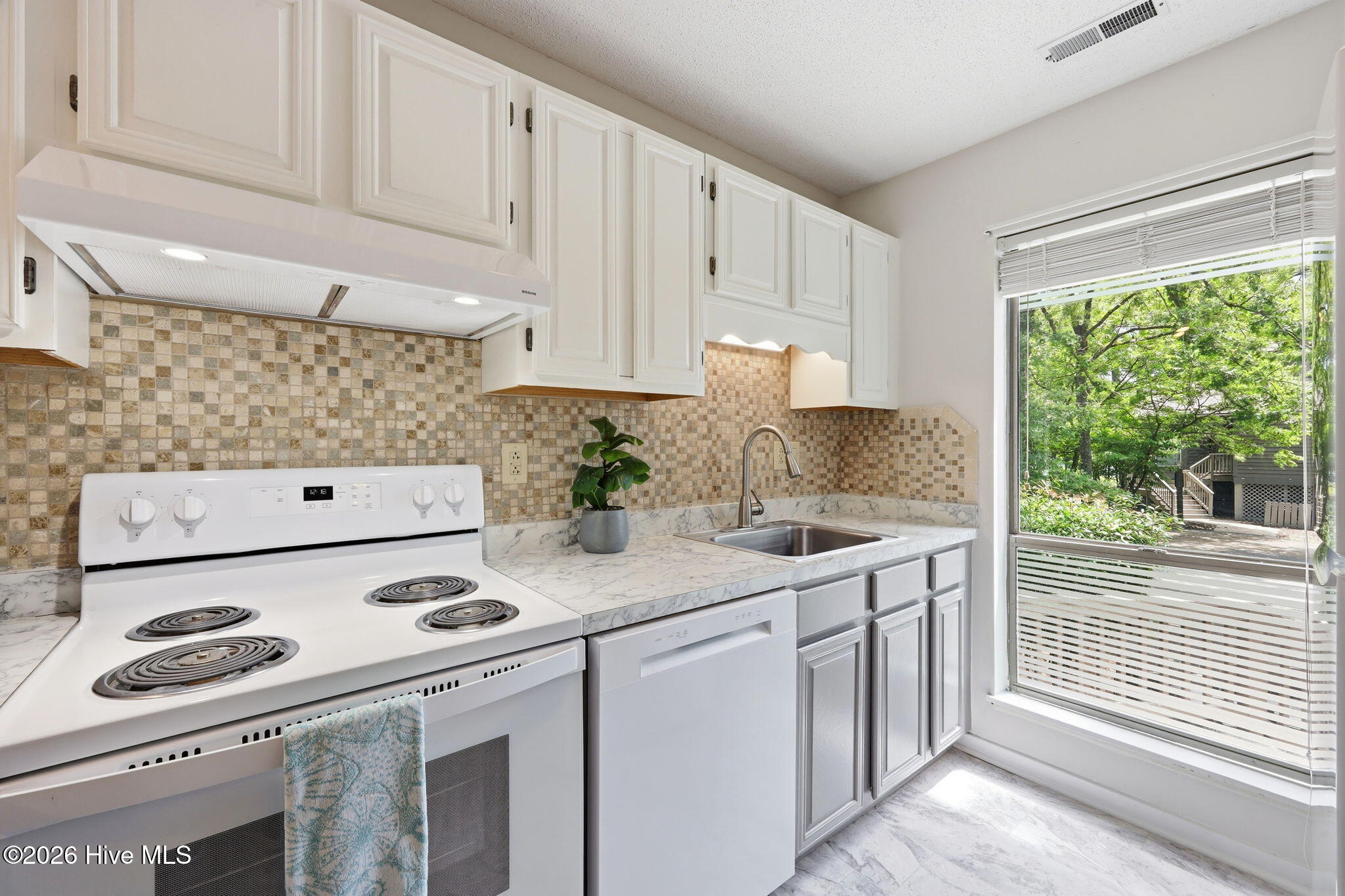 7601 Windward Drive,New Bern