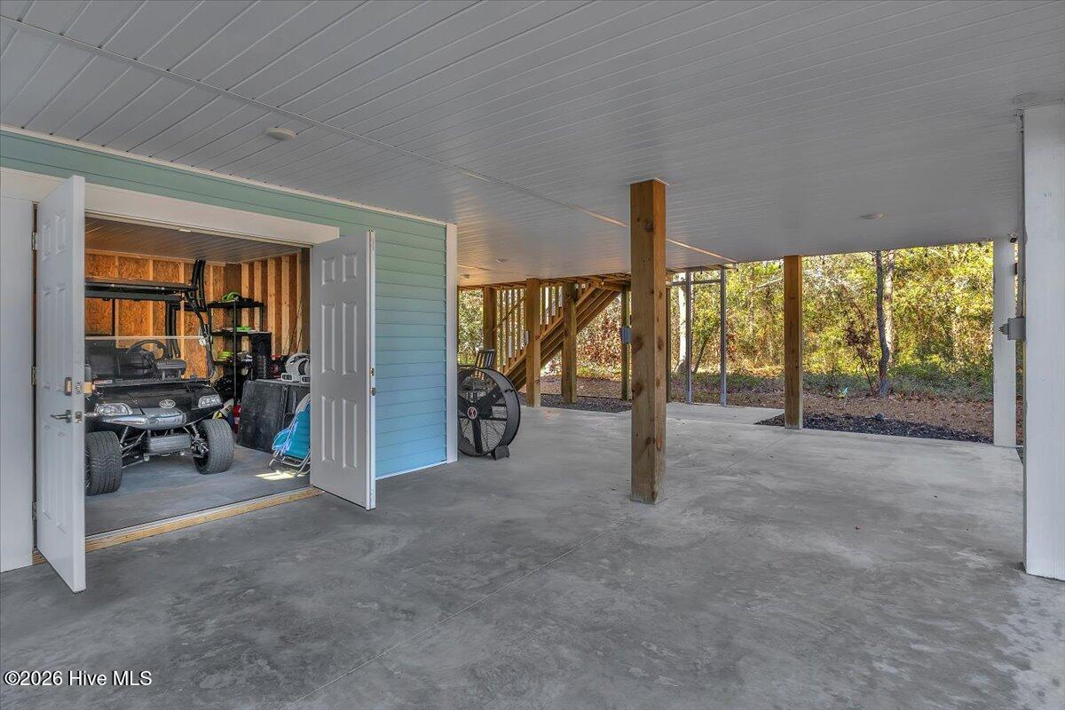 100550591 | Photo 62