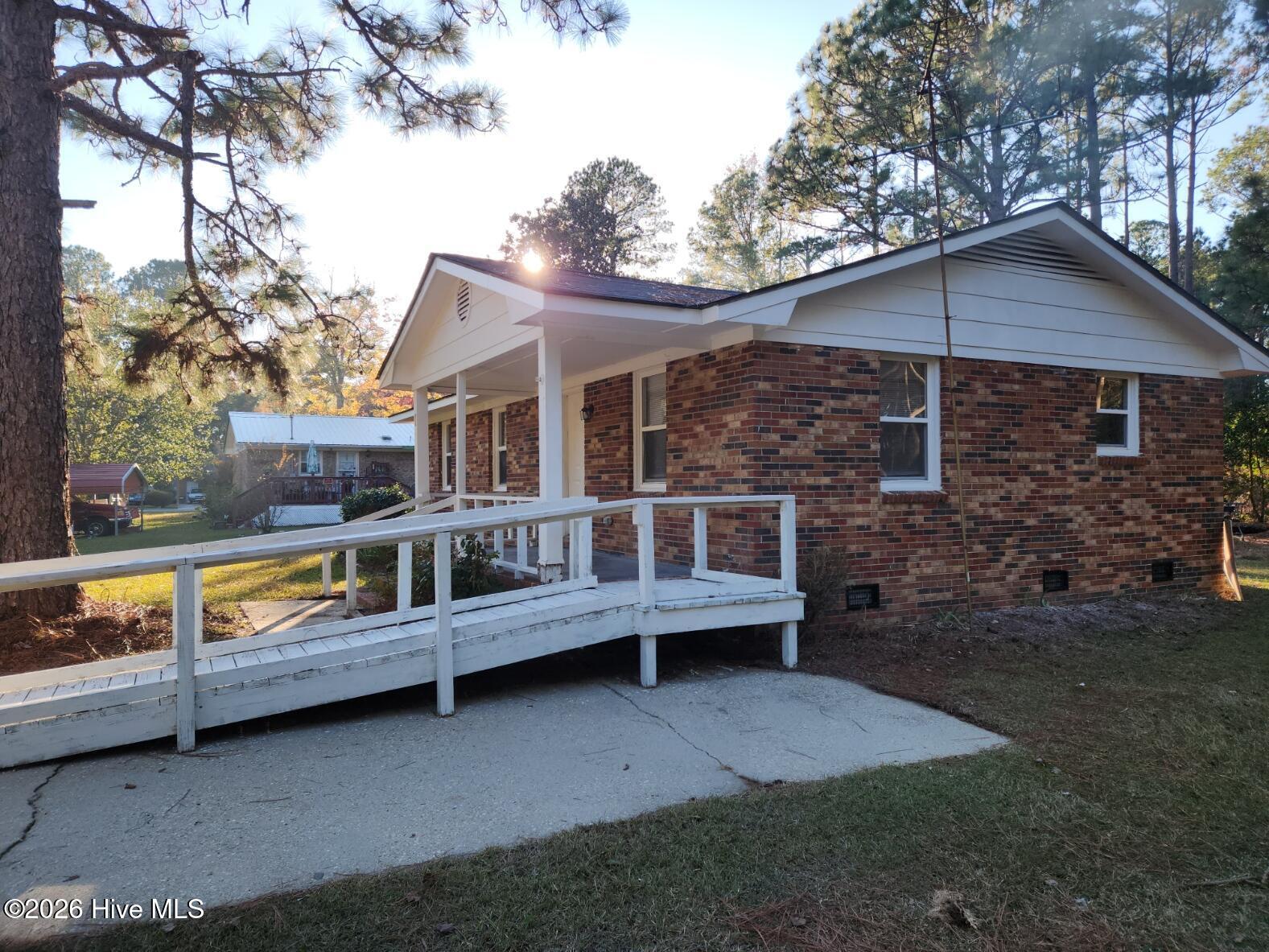 Homes for sale in Roseboro, NC | 616 N Pine St, Roseboro, NC 28382 | MLS# 100543860