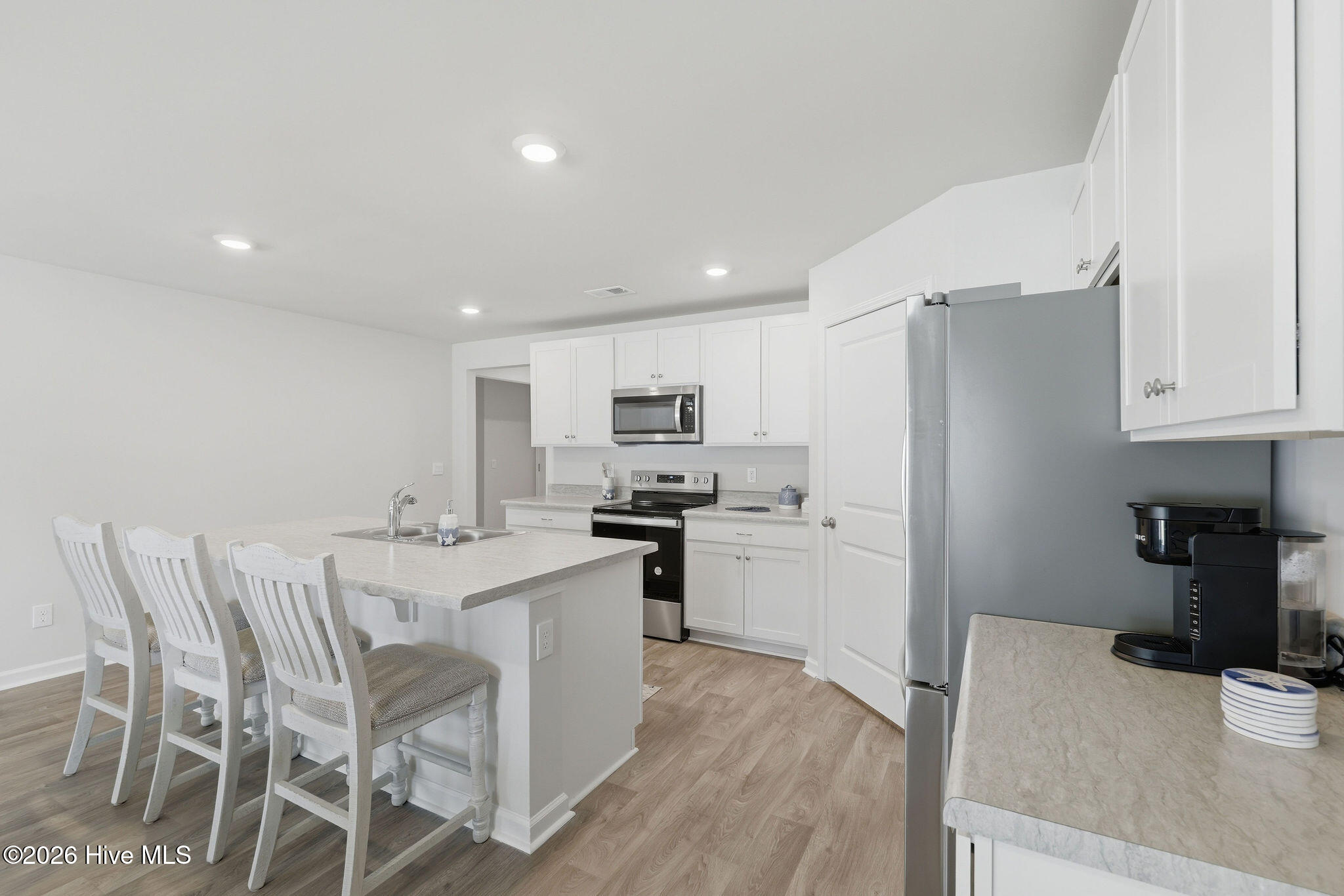 100568433 | Photo 15