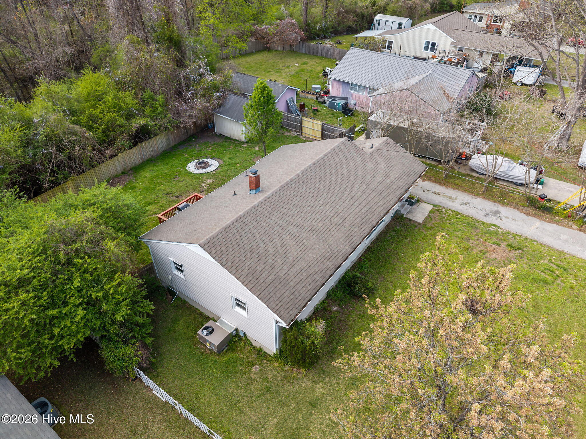 100563356 | Photo 39