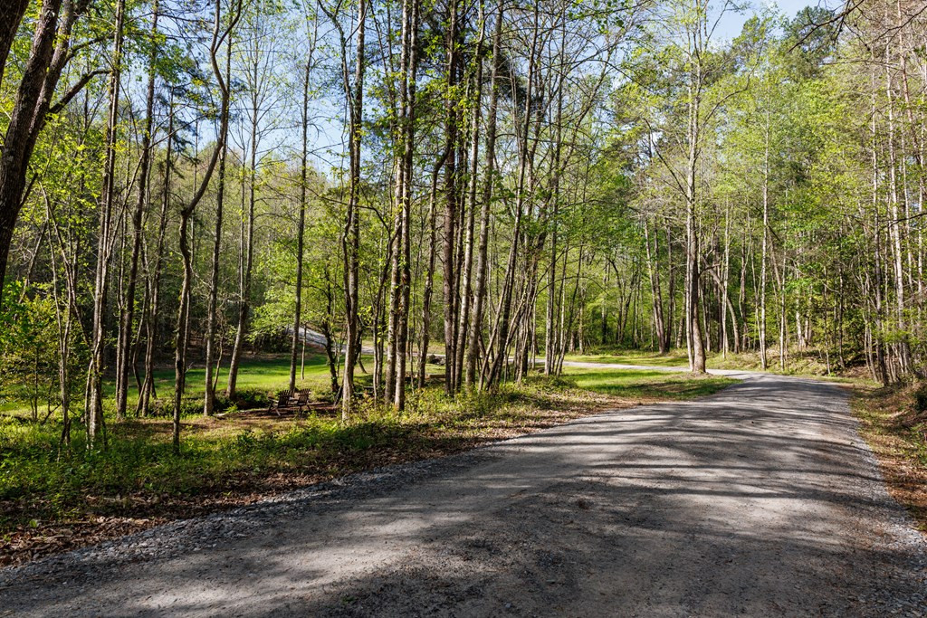 Well maintained level roadway