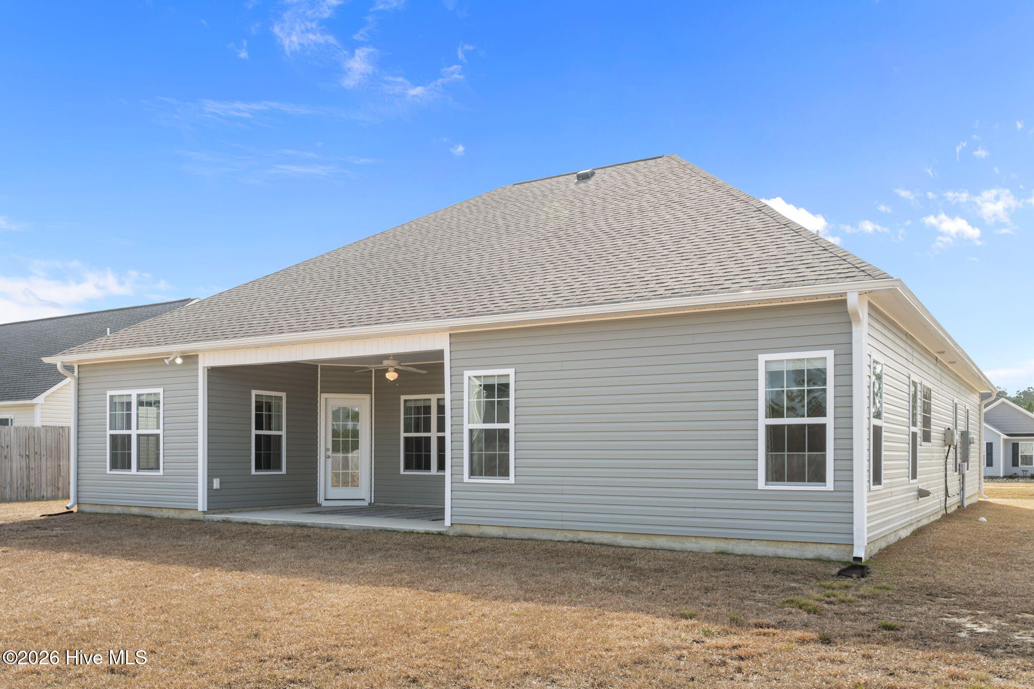 100559692 | Photo 25