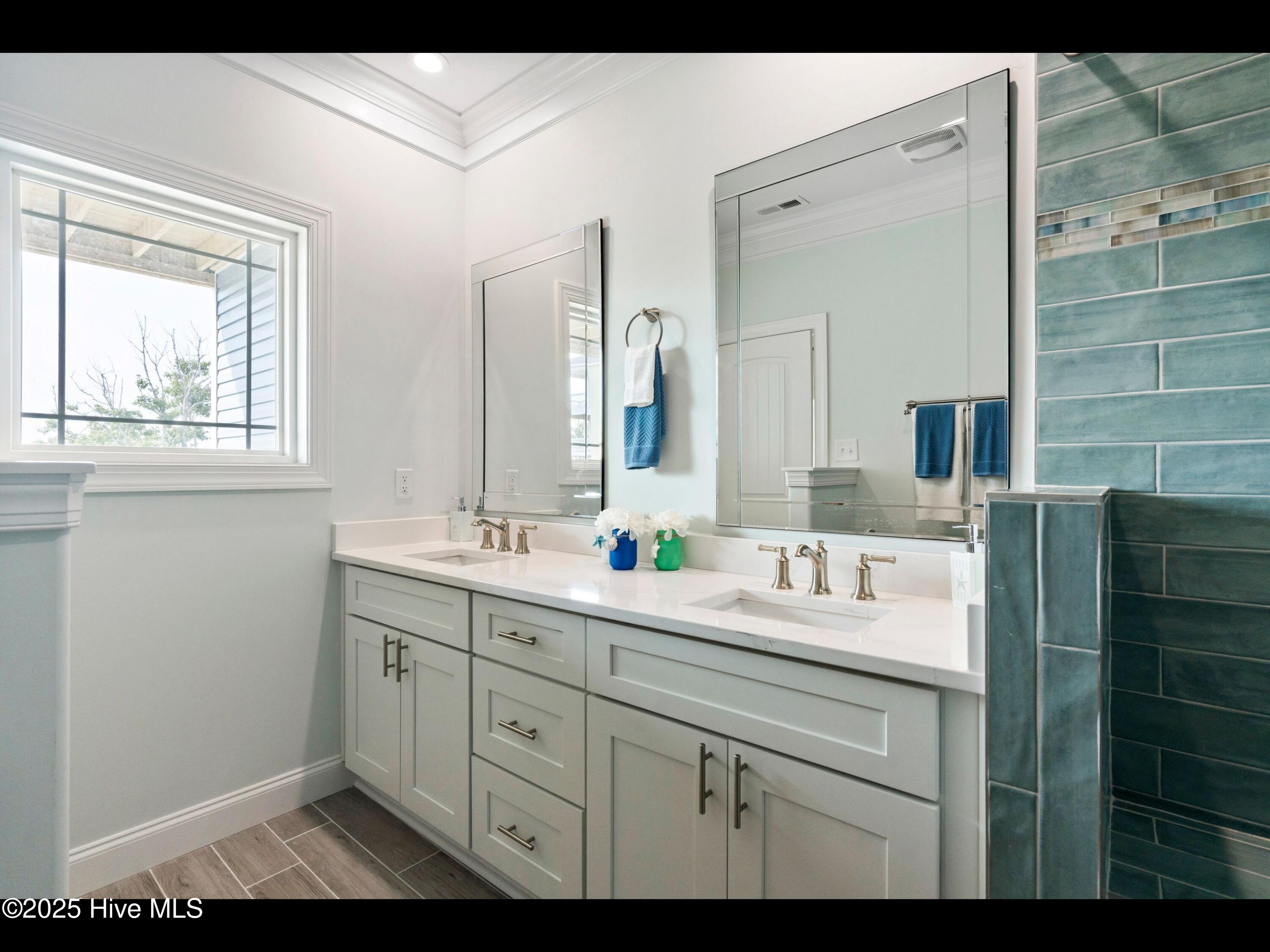 2083 New River Inlet Road A,North Topsail Beach