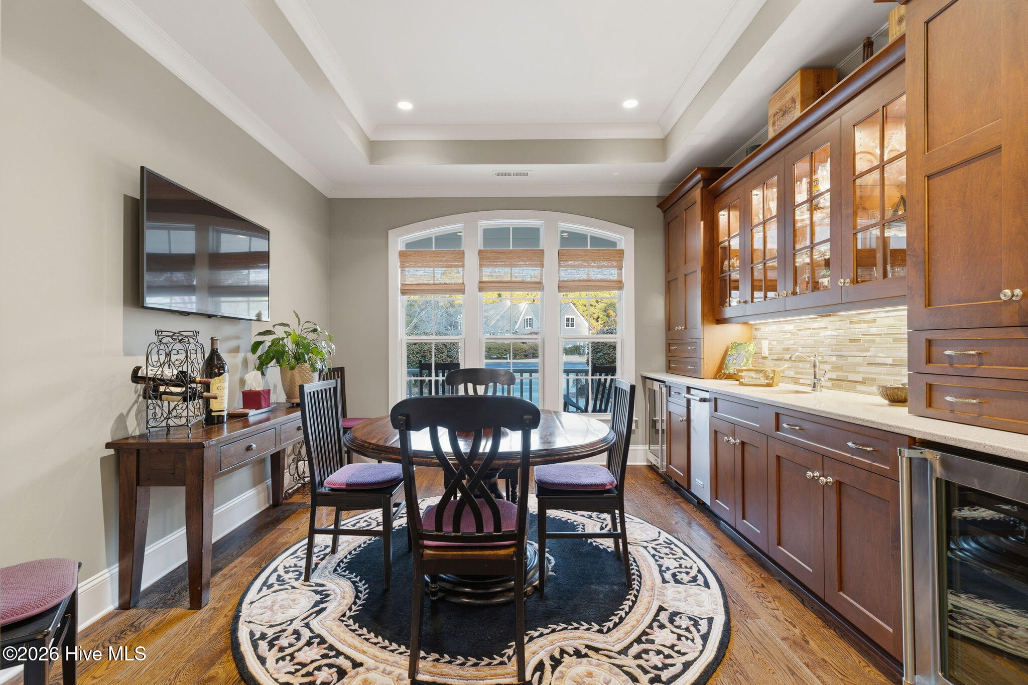 100554087 | Photo 30