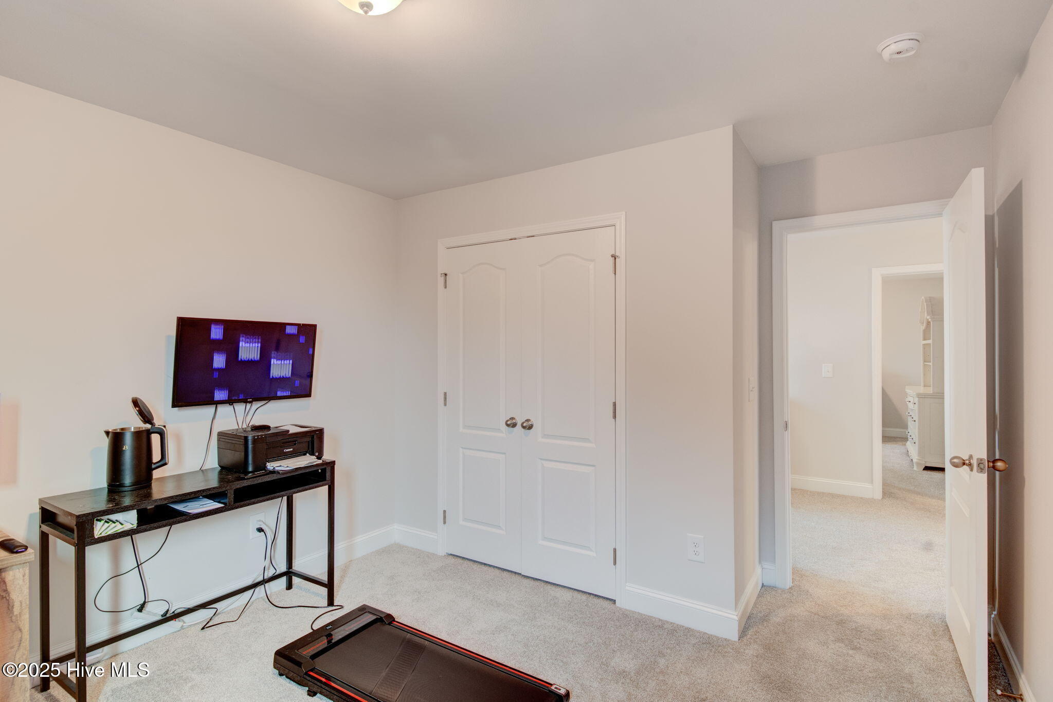 100535220 | Photo 35