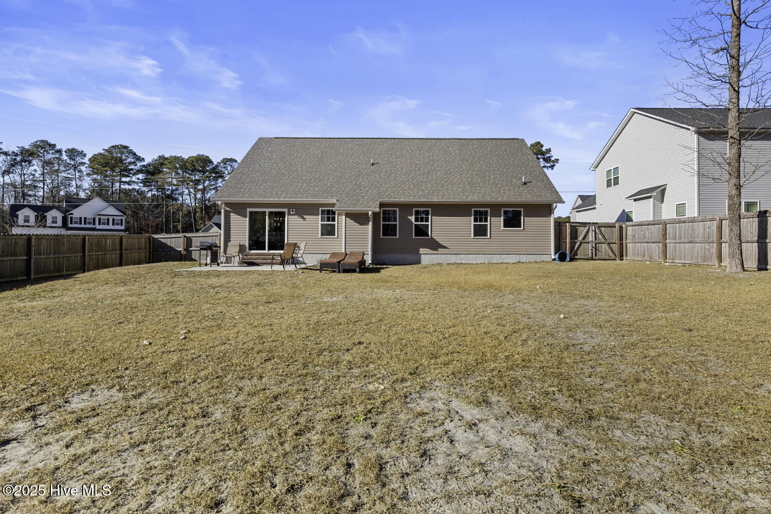 100545268 | Photo 28