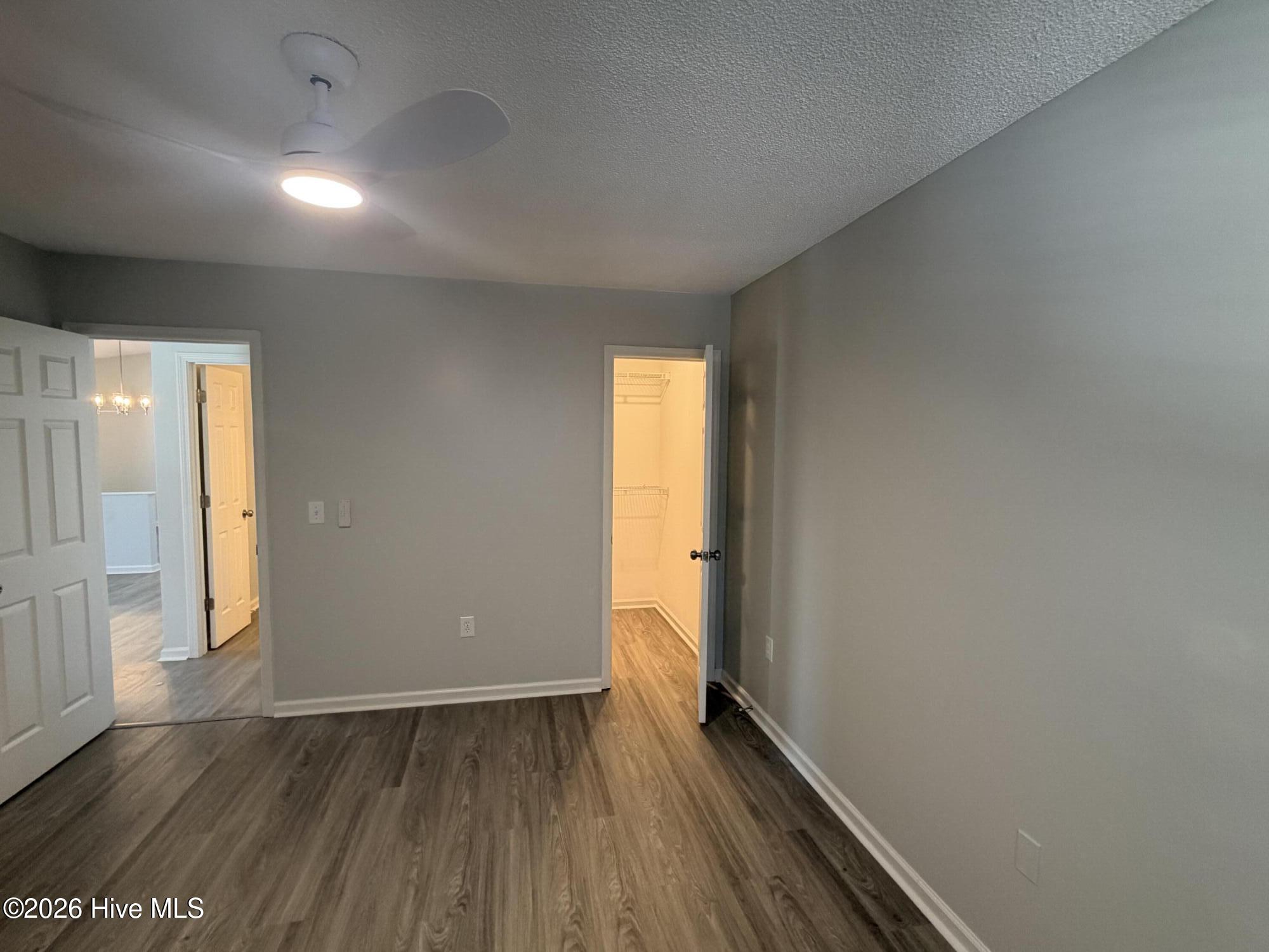 100552698 | Photo 17