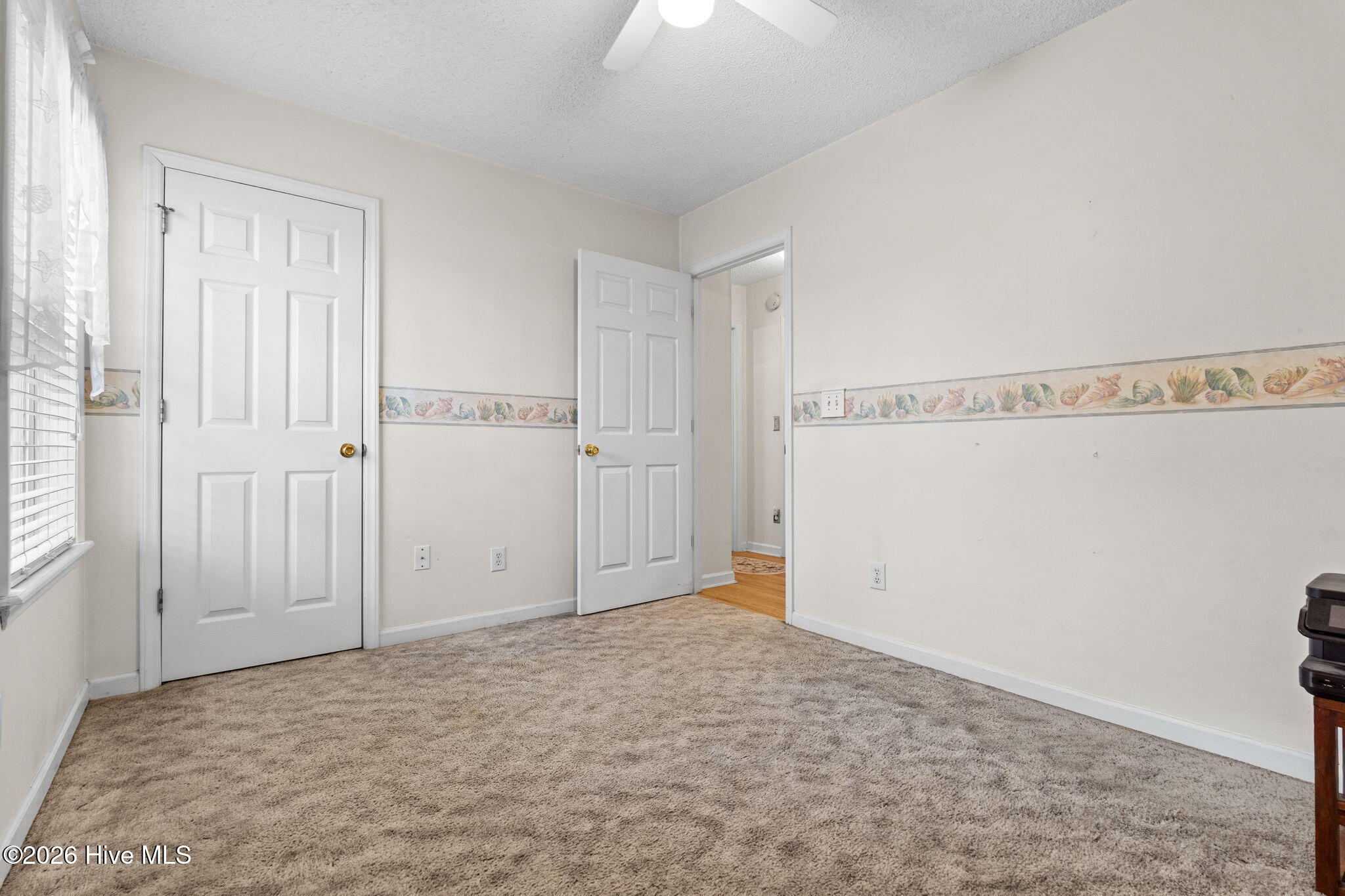 100561527 | Photo 22