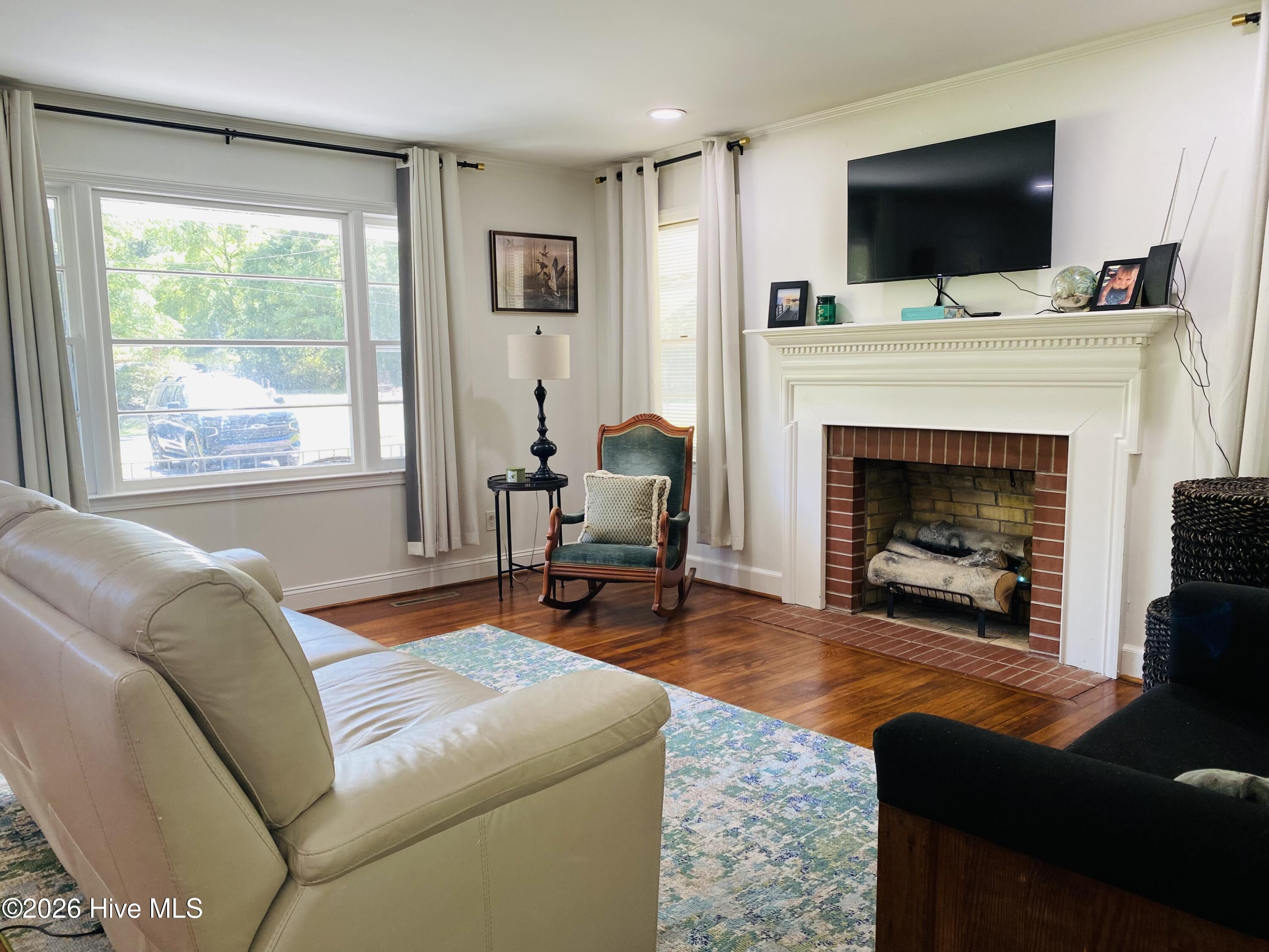 100569666 | Photo 21