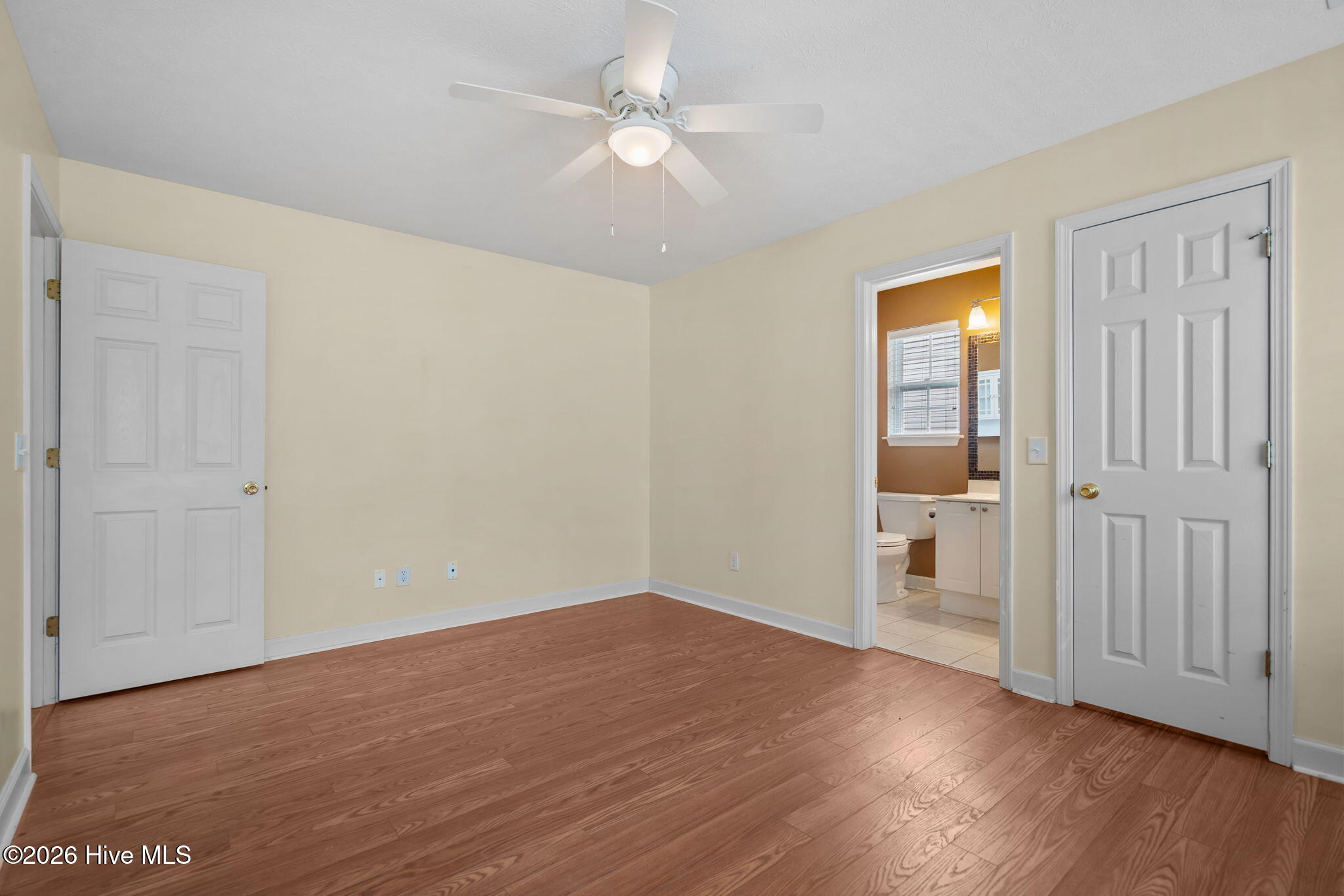 100564732 | Photo 20