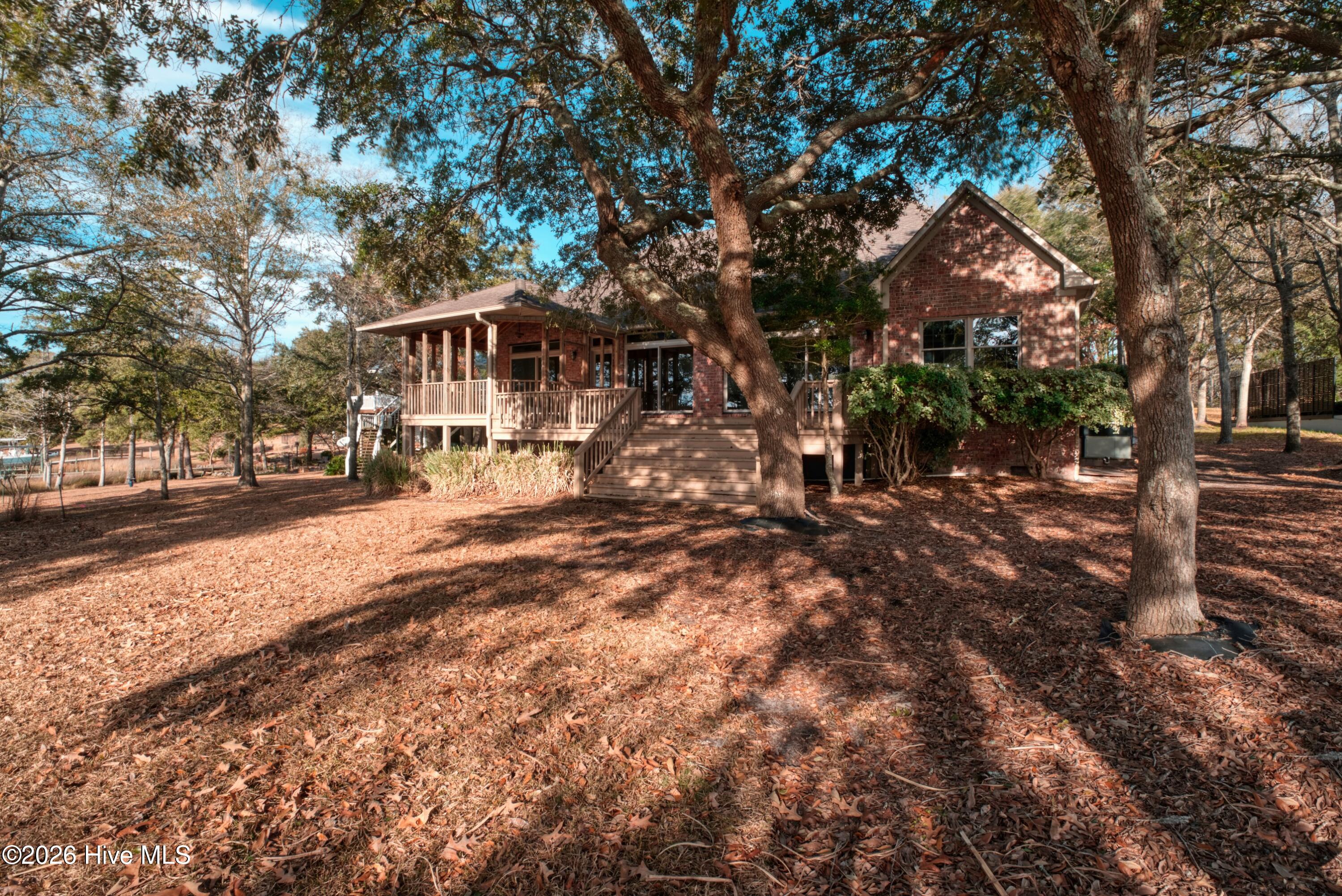 100551143 | Photo 22