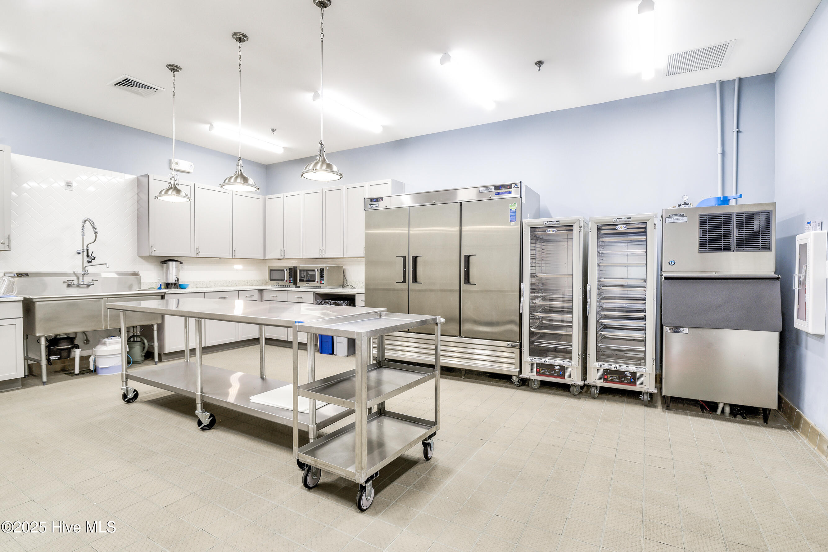 100538754 | Photo 36