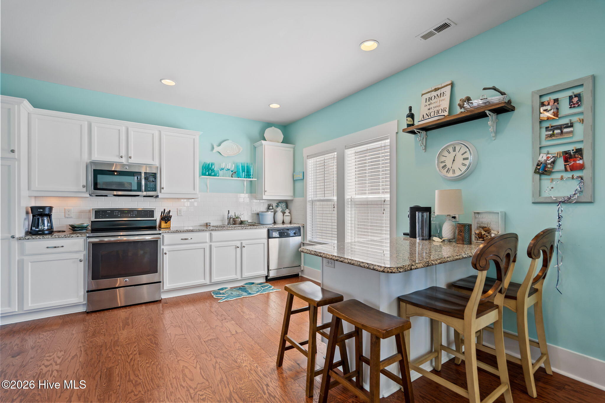 100562552 | Photo 19