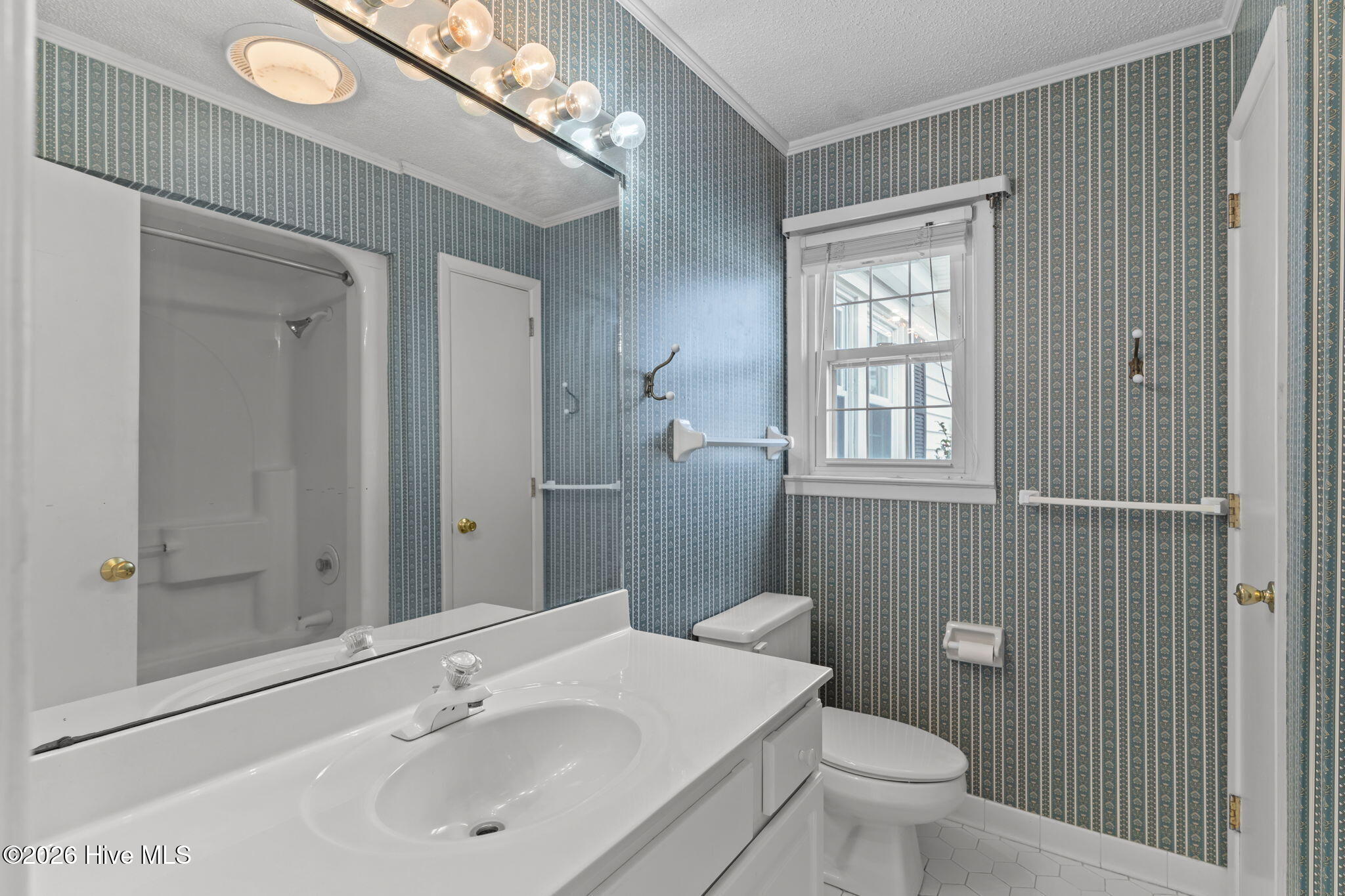 100549517 | Photo 29