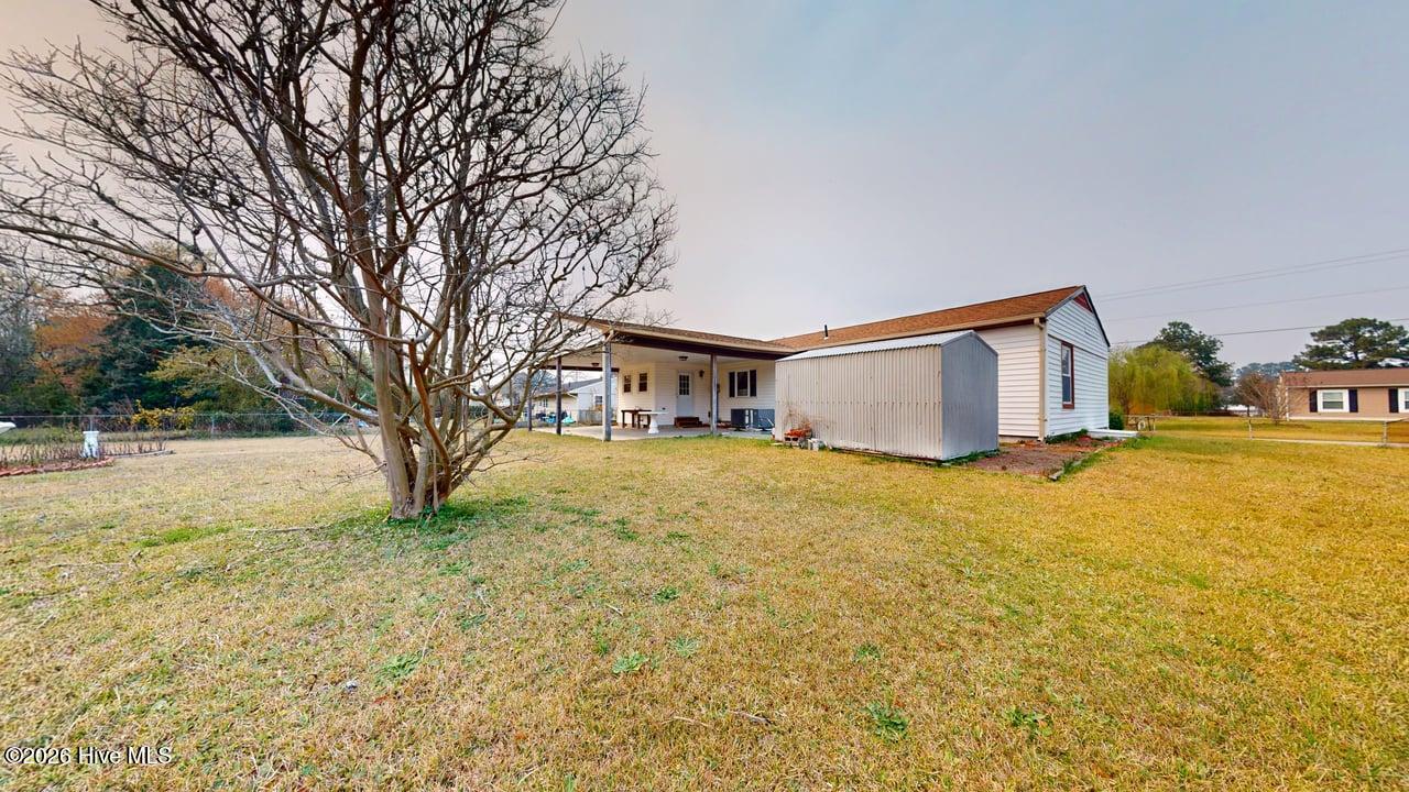 100563737 | Photo 23