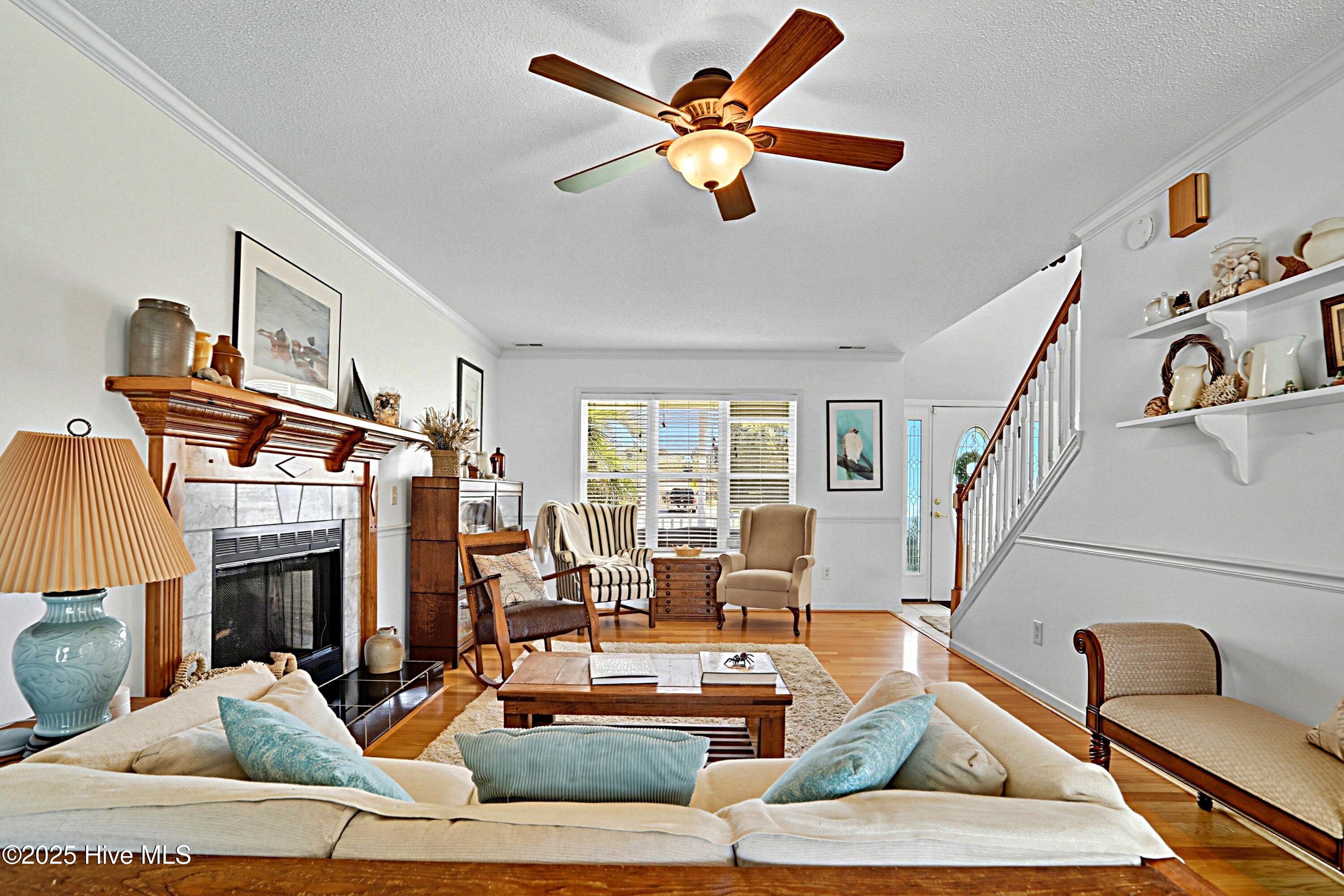 100532485 | Photo 10