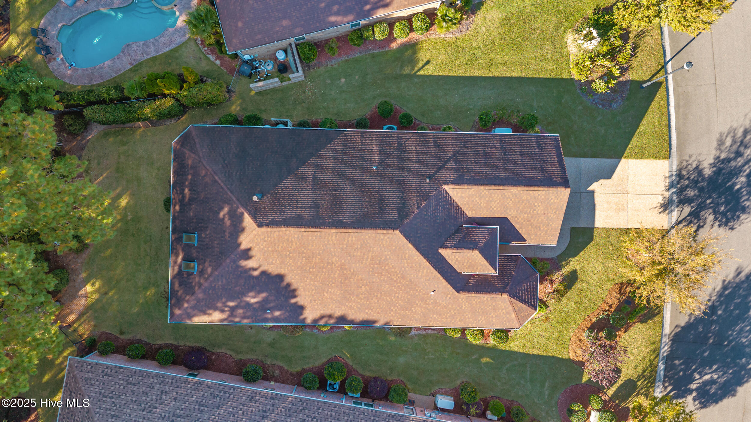 100539412 | Photo 34