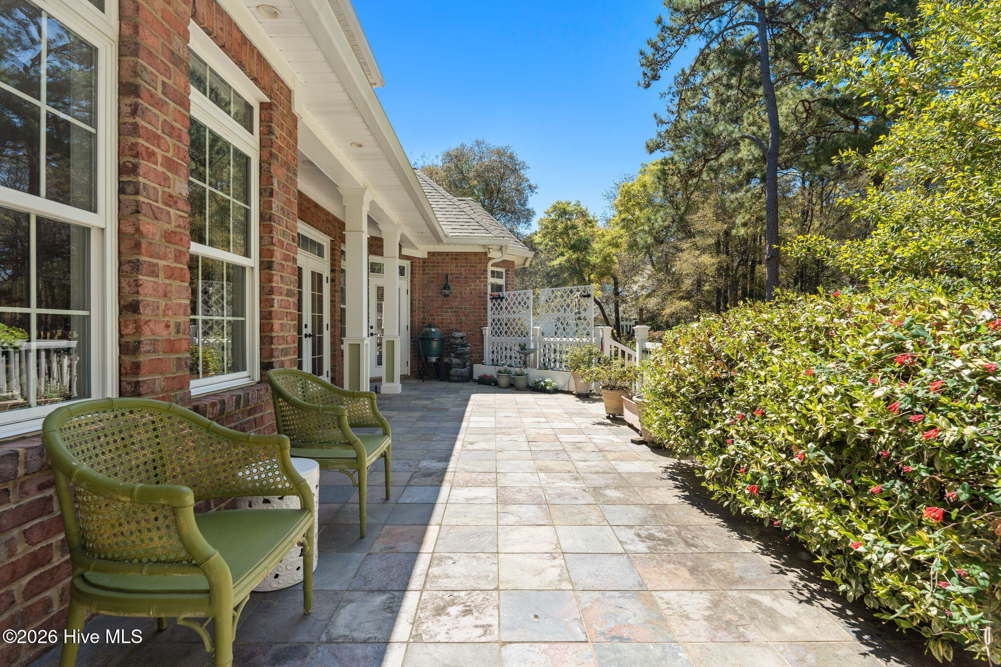 100564903 | Photo 50