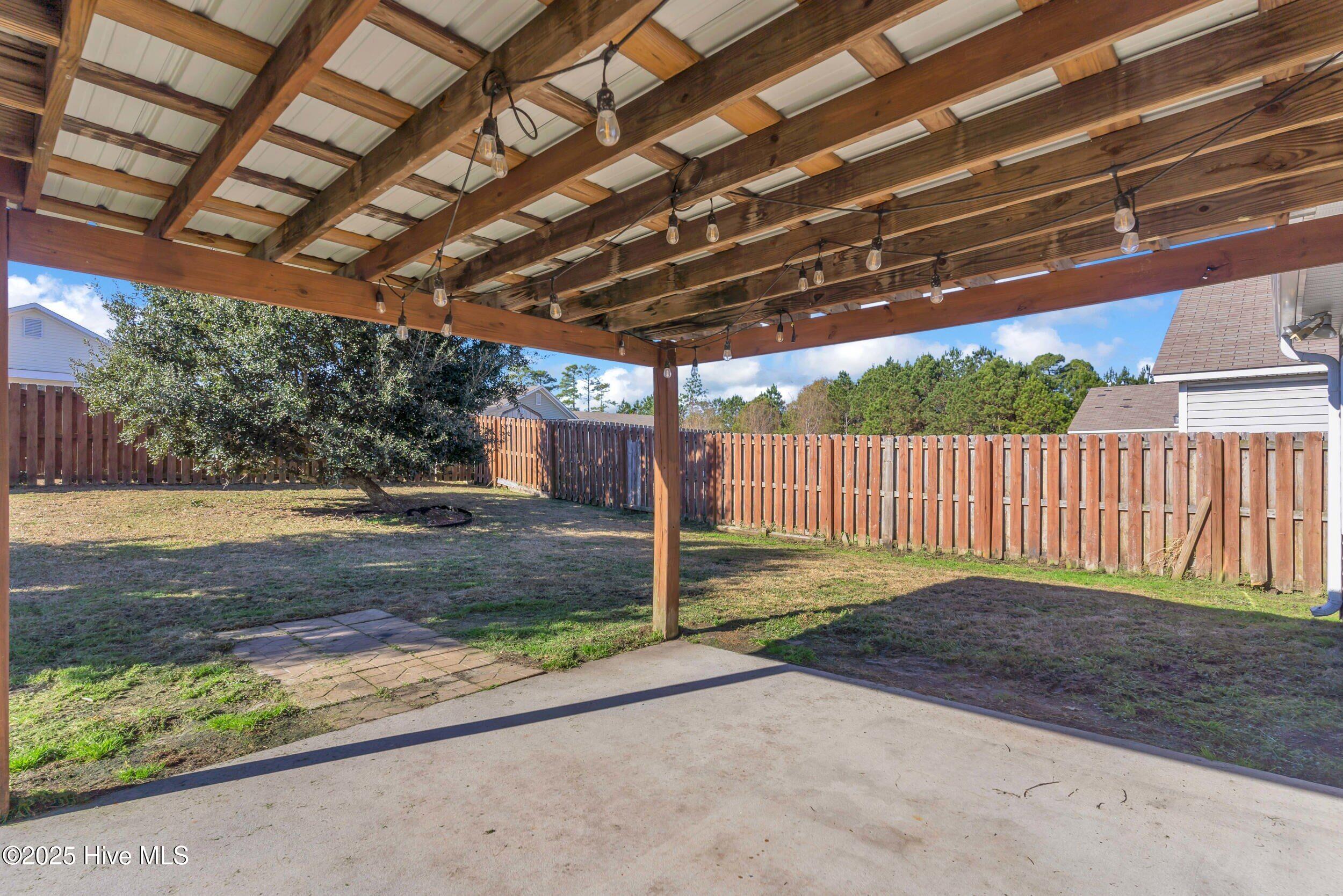 100545882 | Photo 28